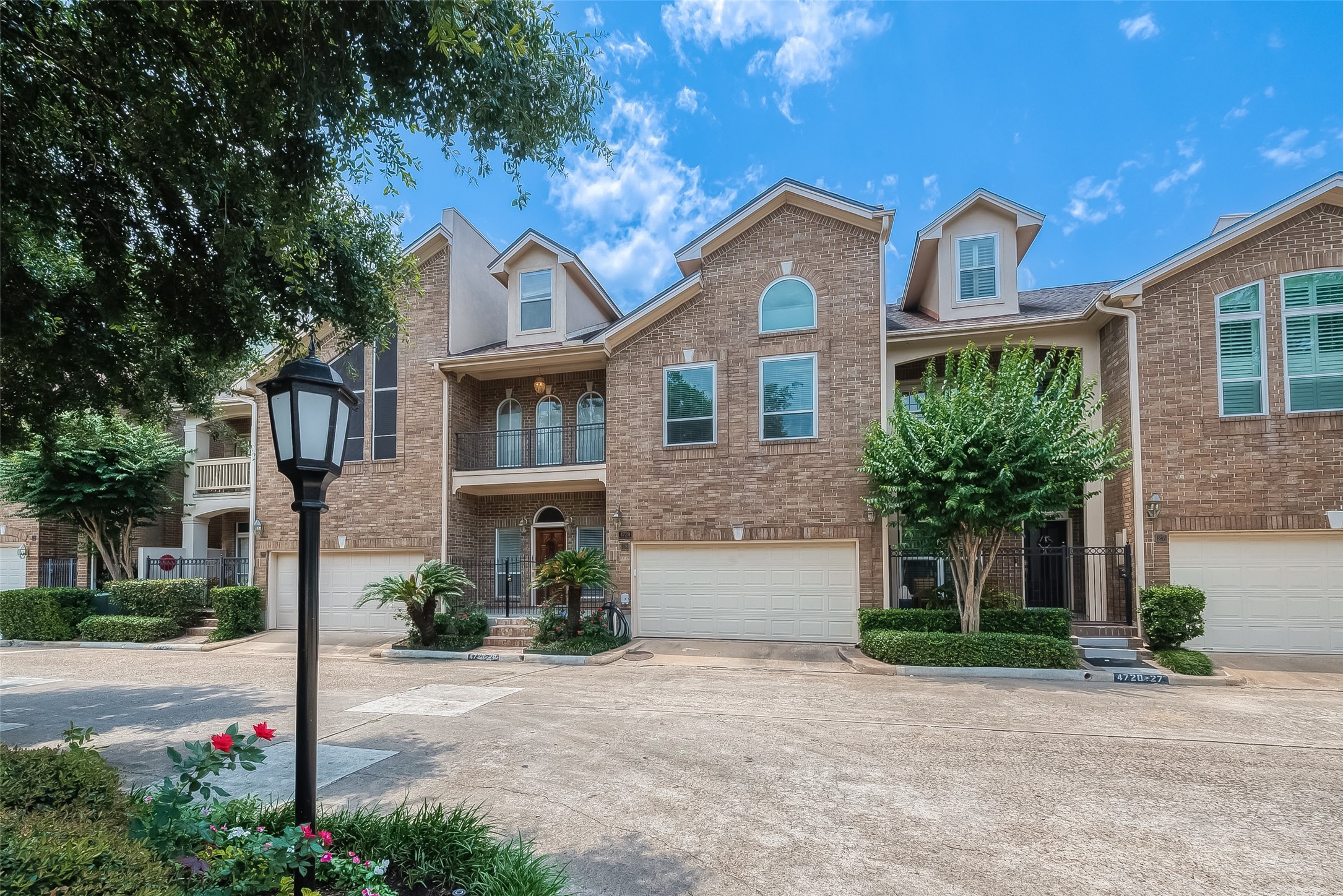 4720 Post Oak Timber Drive 28 , Houston, TX, 77056 | 82422770 | Realty Texas LLC