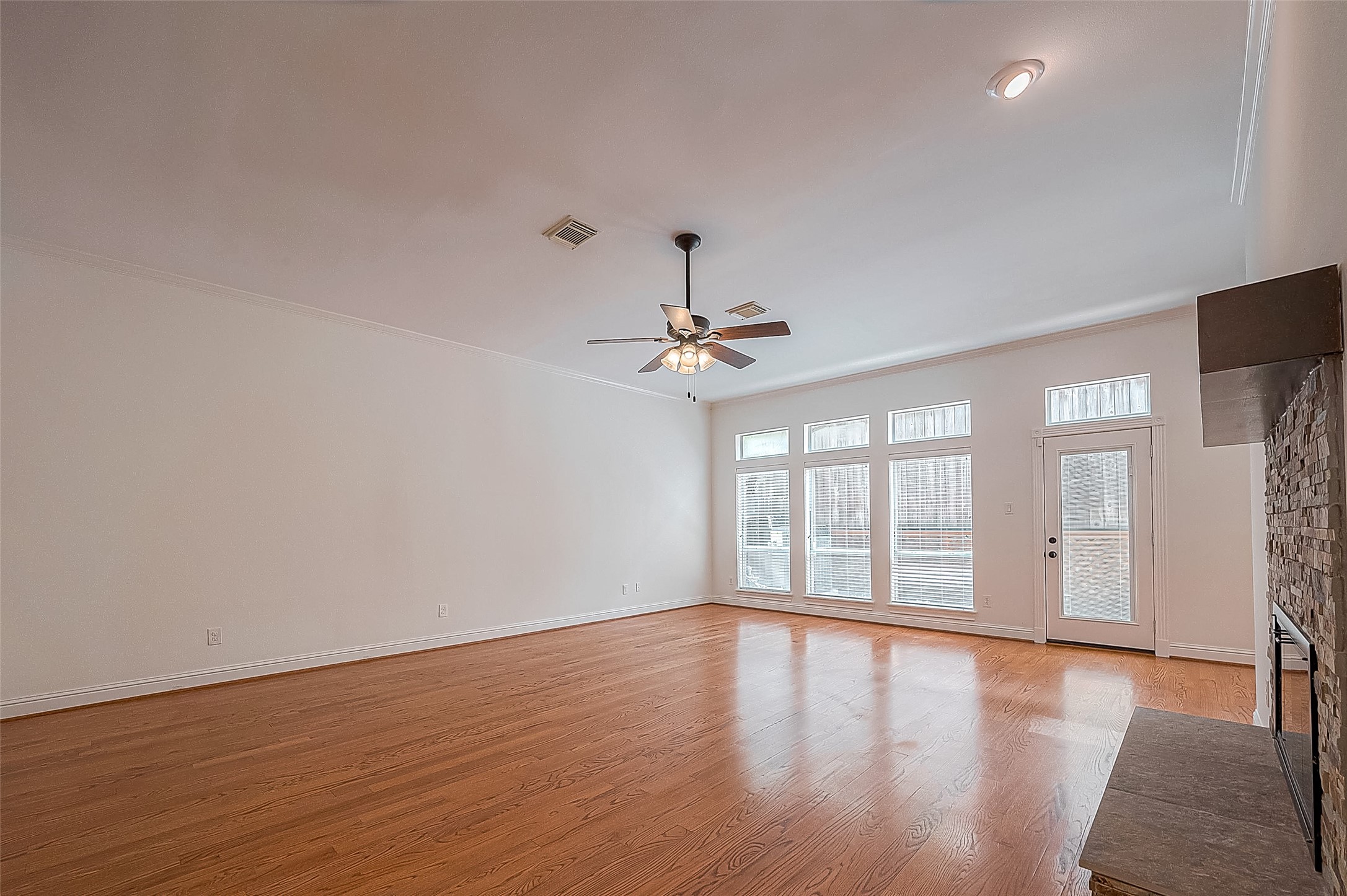 4720 Post Oak Timber Drive 28 , Houston, TX, 77056 | 82422770 | Realty Texas LLC