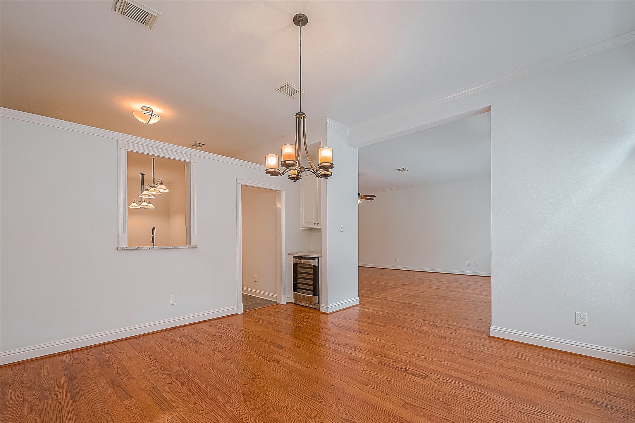 4720 Post Oak Timber Drive 28 , Houston, TX, 77056 | 82422770 | Realty Texas LLC