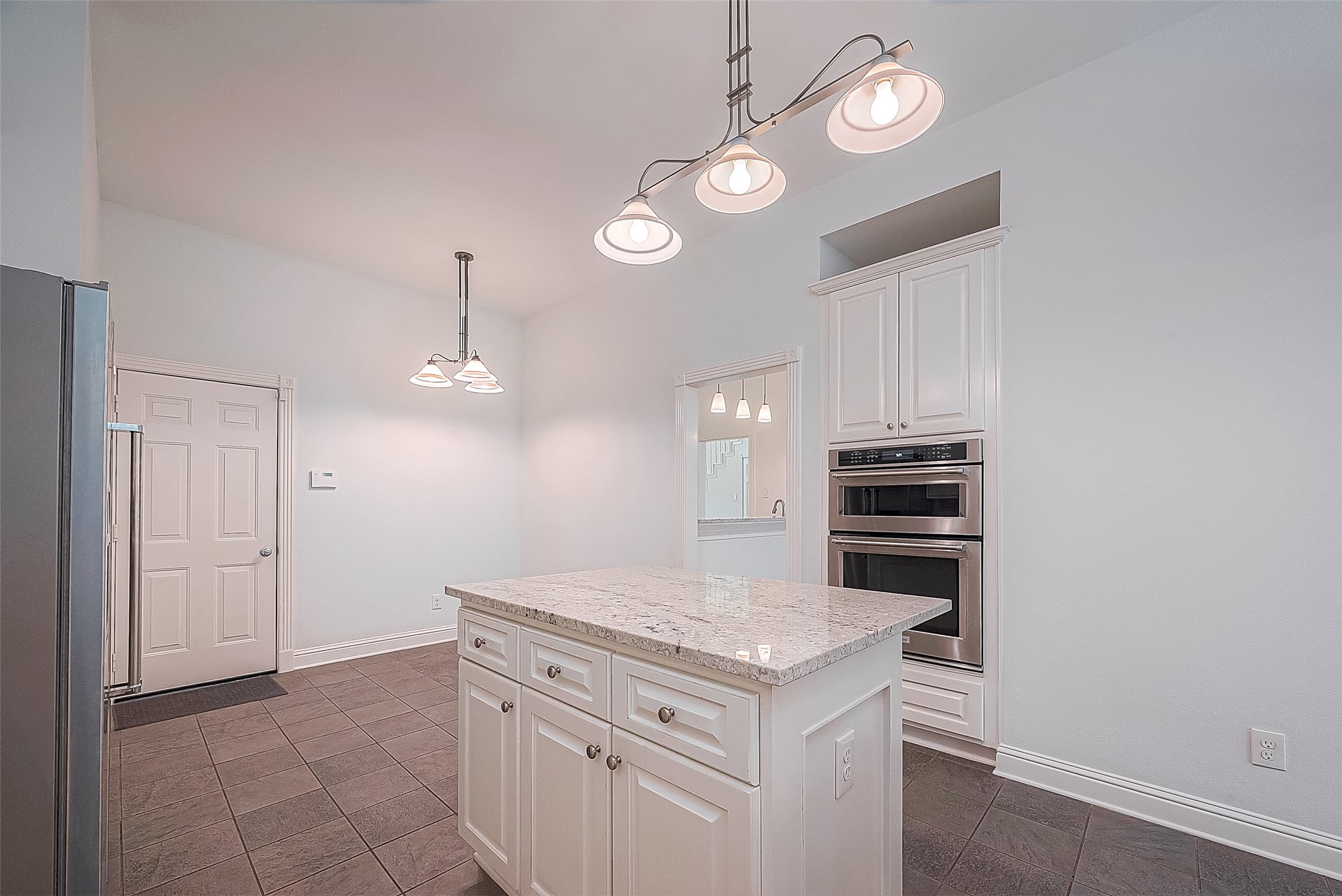 4720 Post Oak Timber Drive 28 , Houston, TX, 77056 | 82422770 | Realty Texas LLC