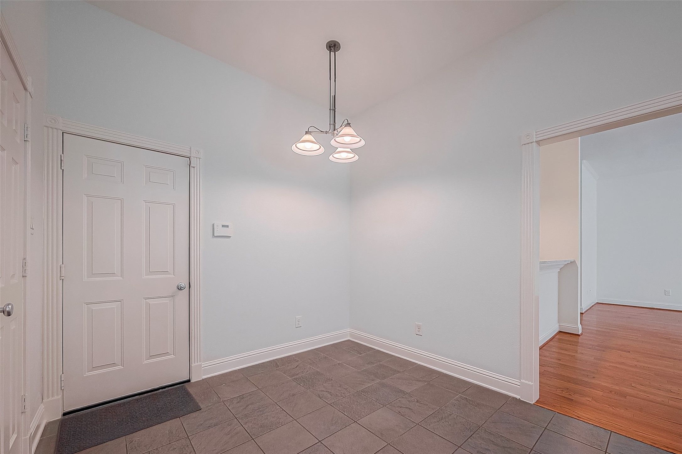 4720 Post Oak Timber Drive 28 , Houston, TX, 77056 | 82422770 | Realty Texas LLC