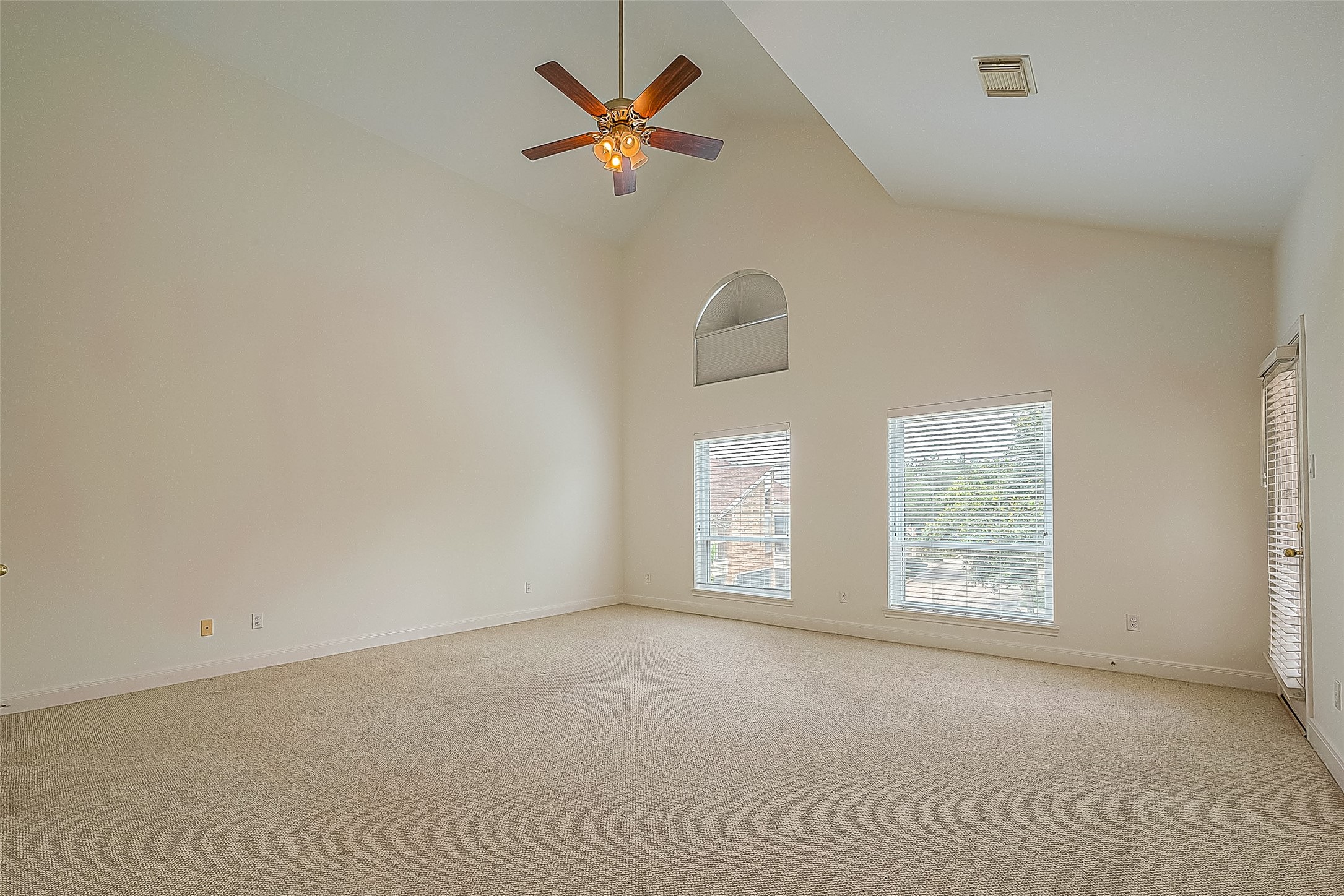 4720 Post Oak Timber Drive 28 , Houston, TX, 77056 | 82422770 | Realty Texas LLC