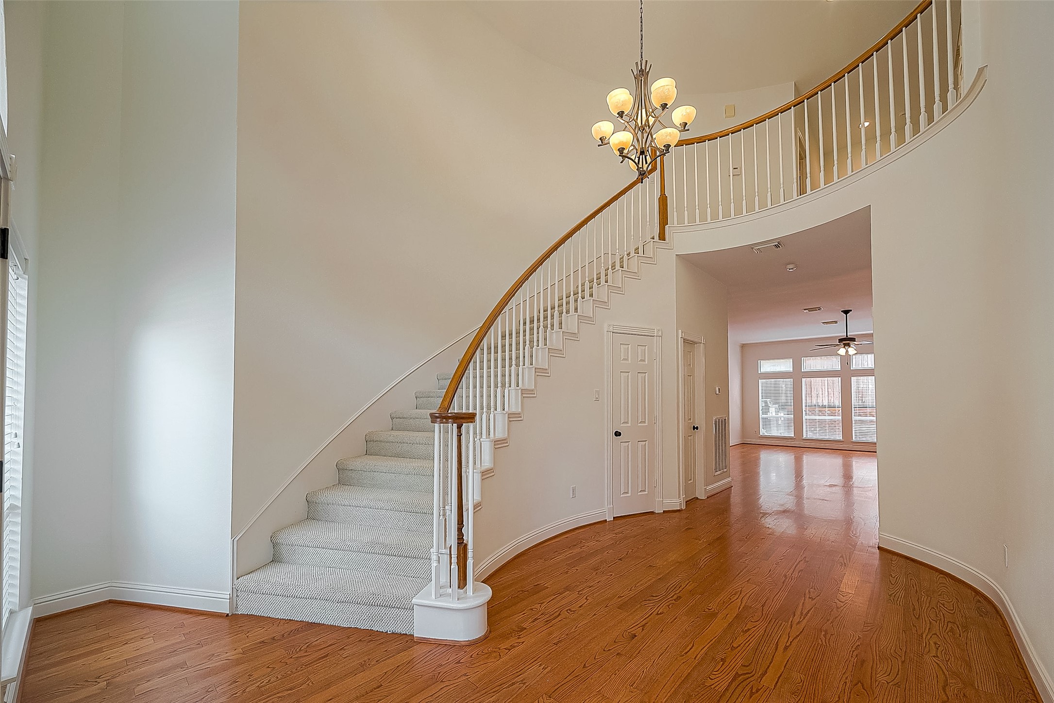 4720 Post Oak Timber Drive 28 , Houston, TX, 77056 | 82422770 | Realty Texas LLC