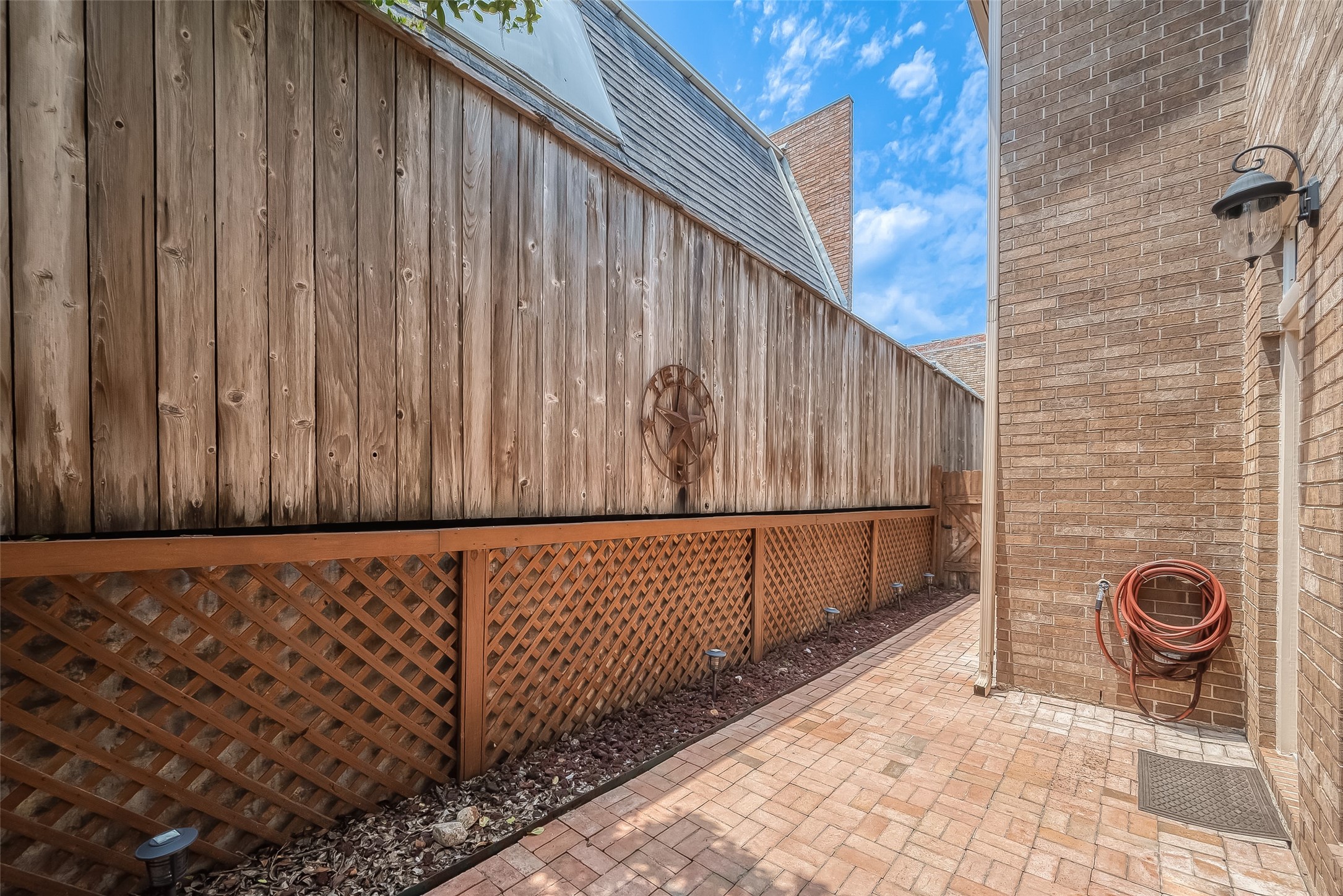 4720 Post Oak Timber Drive 28 , Houston, TX, 77056 | 82422770 | Realty Texas LLC