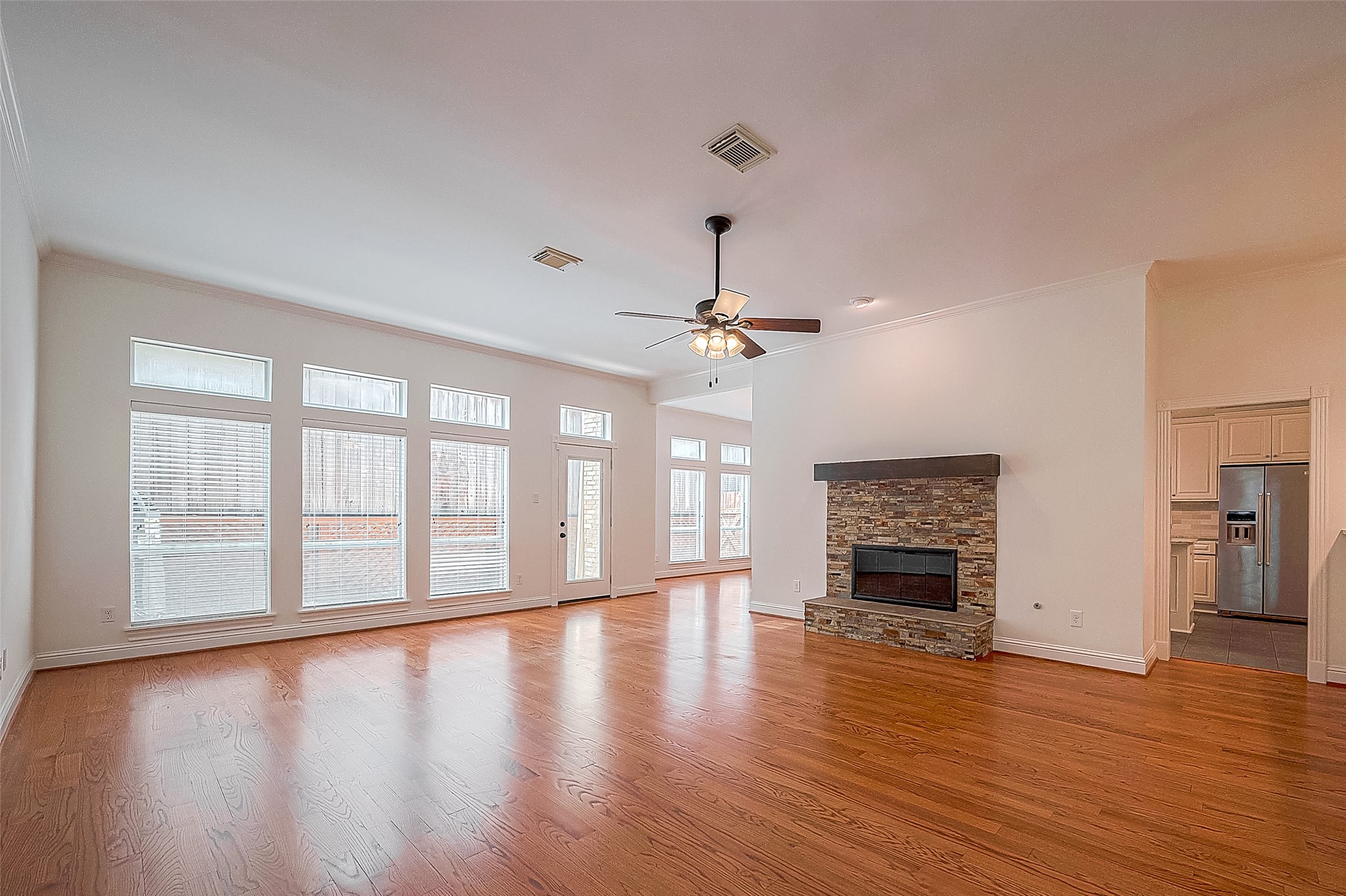 4720 Post Oak Timber Drive 28 , Houston, TX, 77056 | 82422770 | Realty Texas LLC