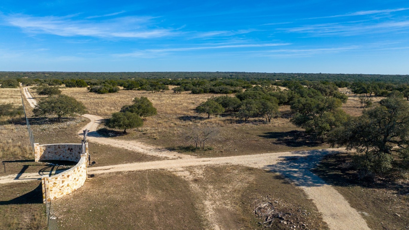 3681 K2 Road, Mountain Home, TX, 78058 | 33478067 | Realty Texas LLC