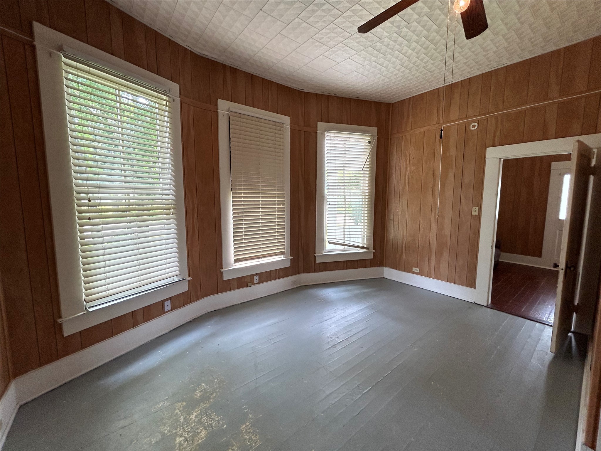 317 Elm Street , Navasota, TX, 77868 | 60709443 | Realty Texas LLC