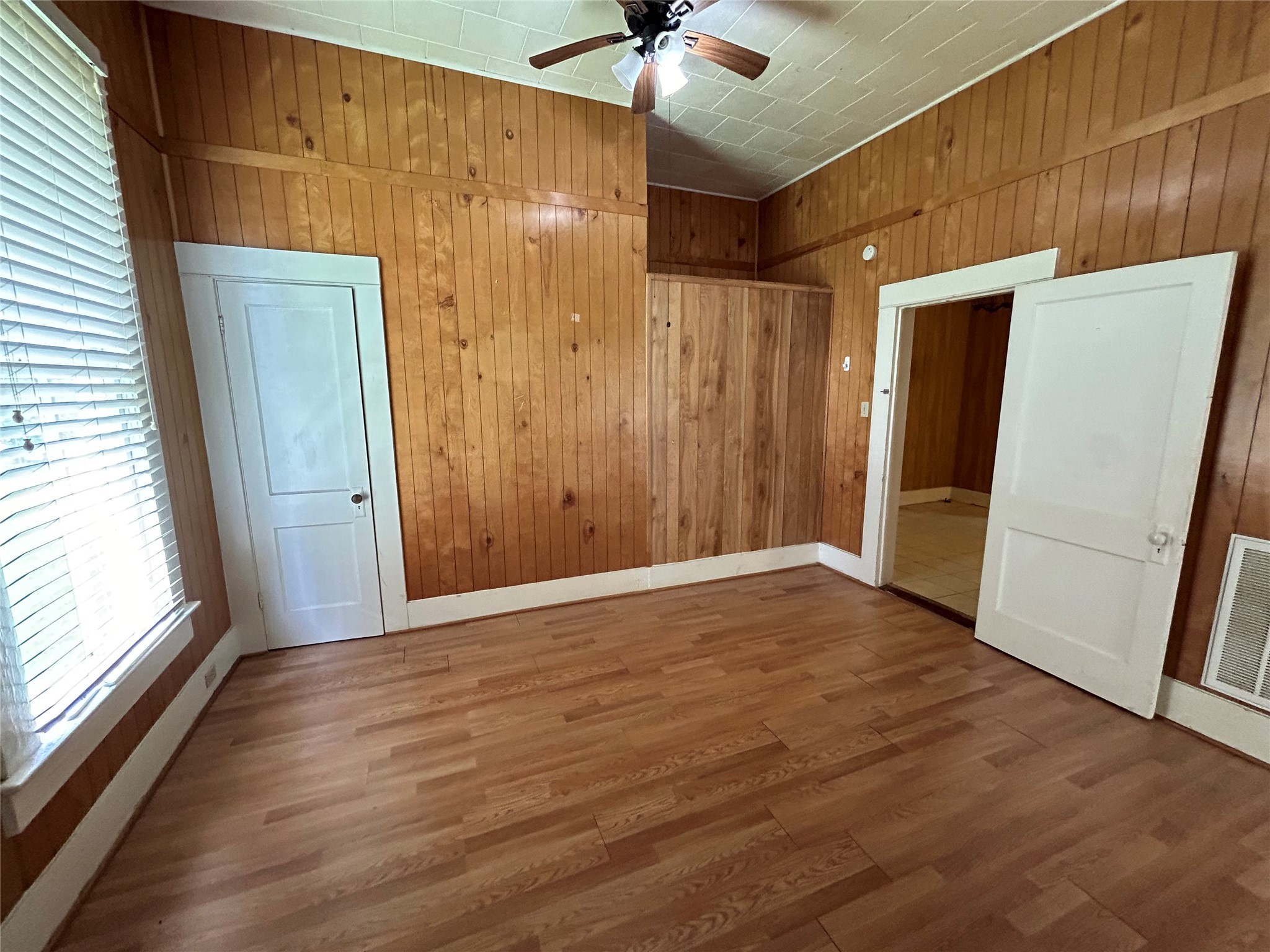 317 Elm Street , Navasota, TX, 77868 | 60709443 | Realty Texas LLC