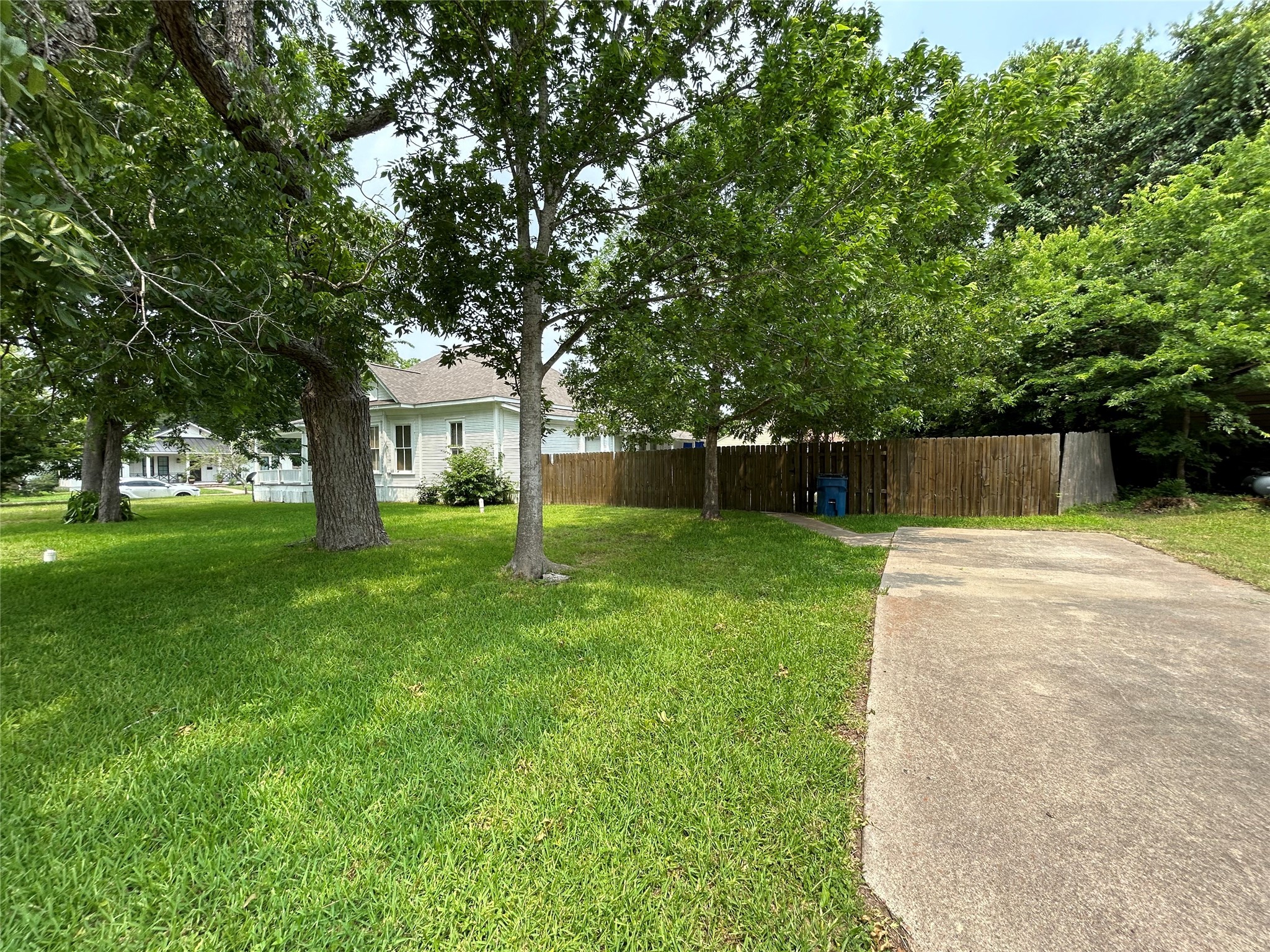 317 Elm Street , Navasota, TX, 77868 | 60709443 | Realty Texas LLC