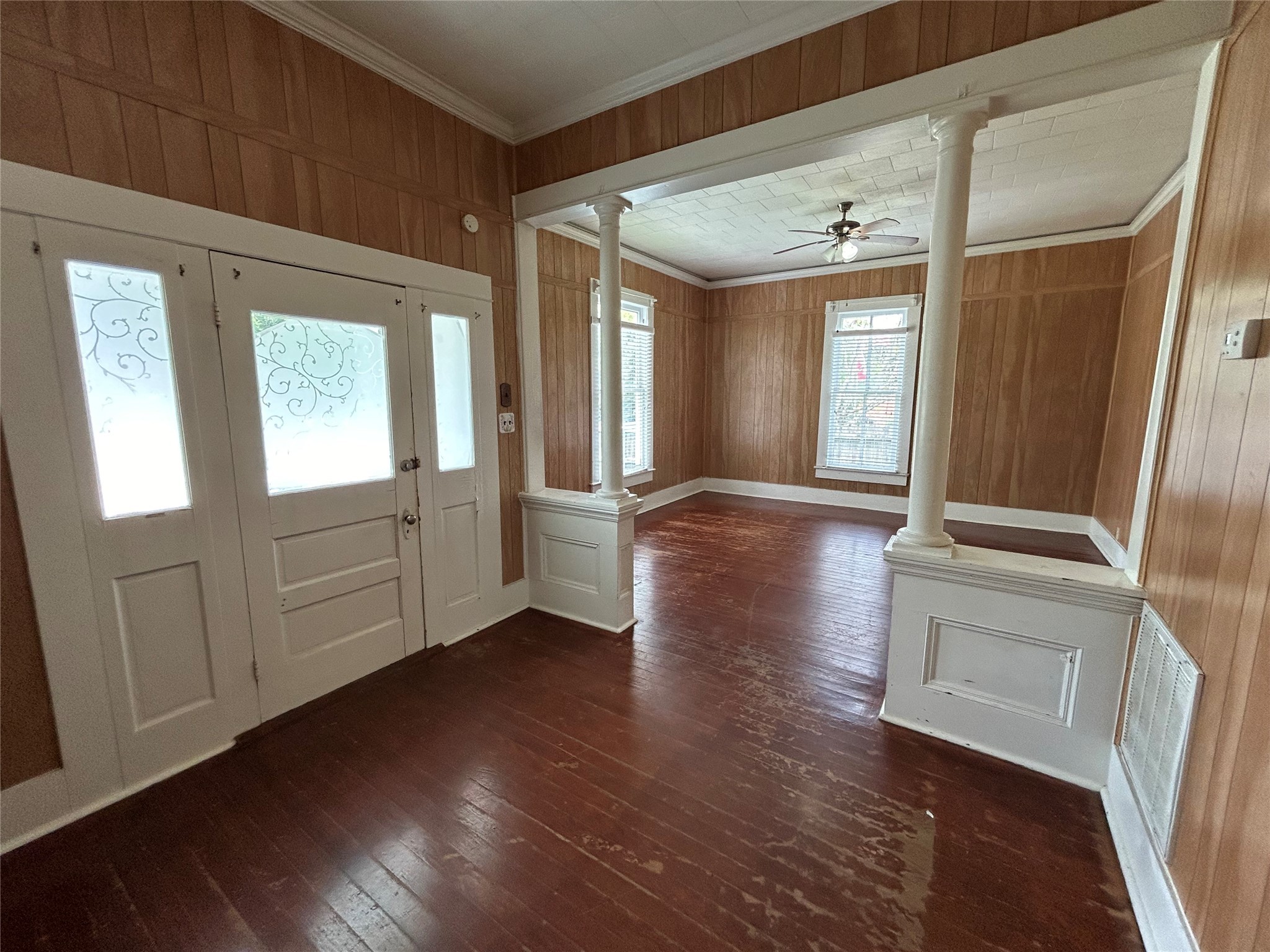 317 Elm Street , Navasota, TX, 77868 | 60709443 | Realty Texas LLC