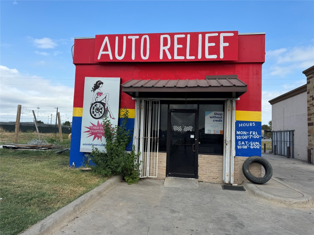 4535 highway 71 East , Del Valle, TX, 78617 | 4589888 | Realty Texas LLC