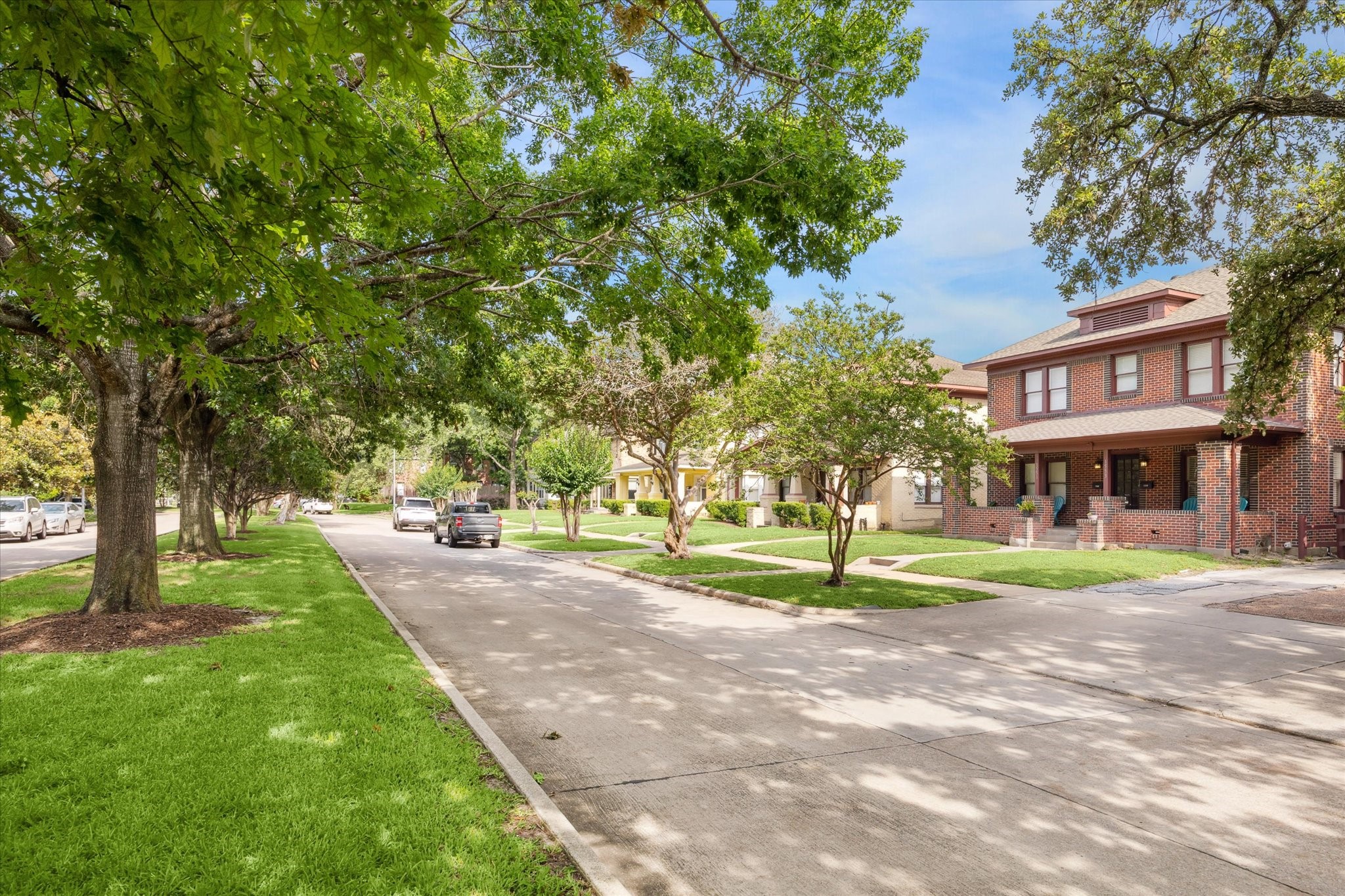 1553 Castle Court , Houston, TX, 77006 | 55766349 | Realty Texas LLC