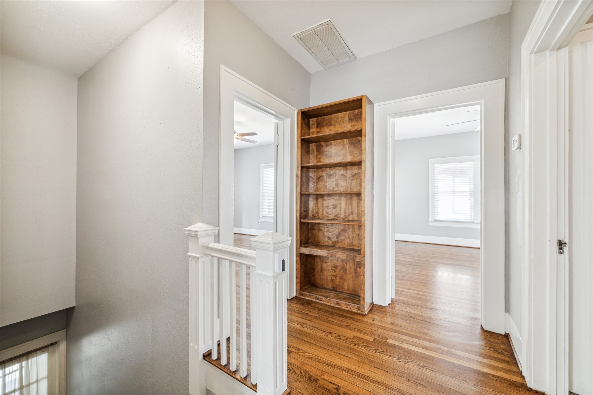 1553 Castle Court , Houston, TX, 77006 | 55766349 | Realty Texas LLC