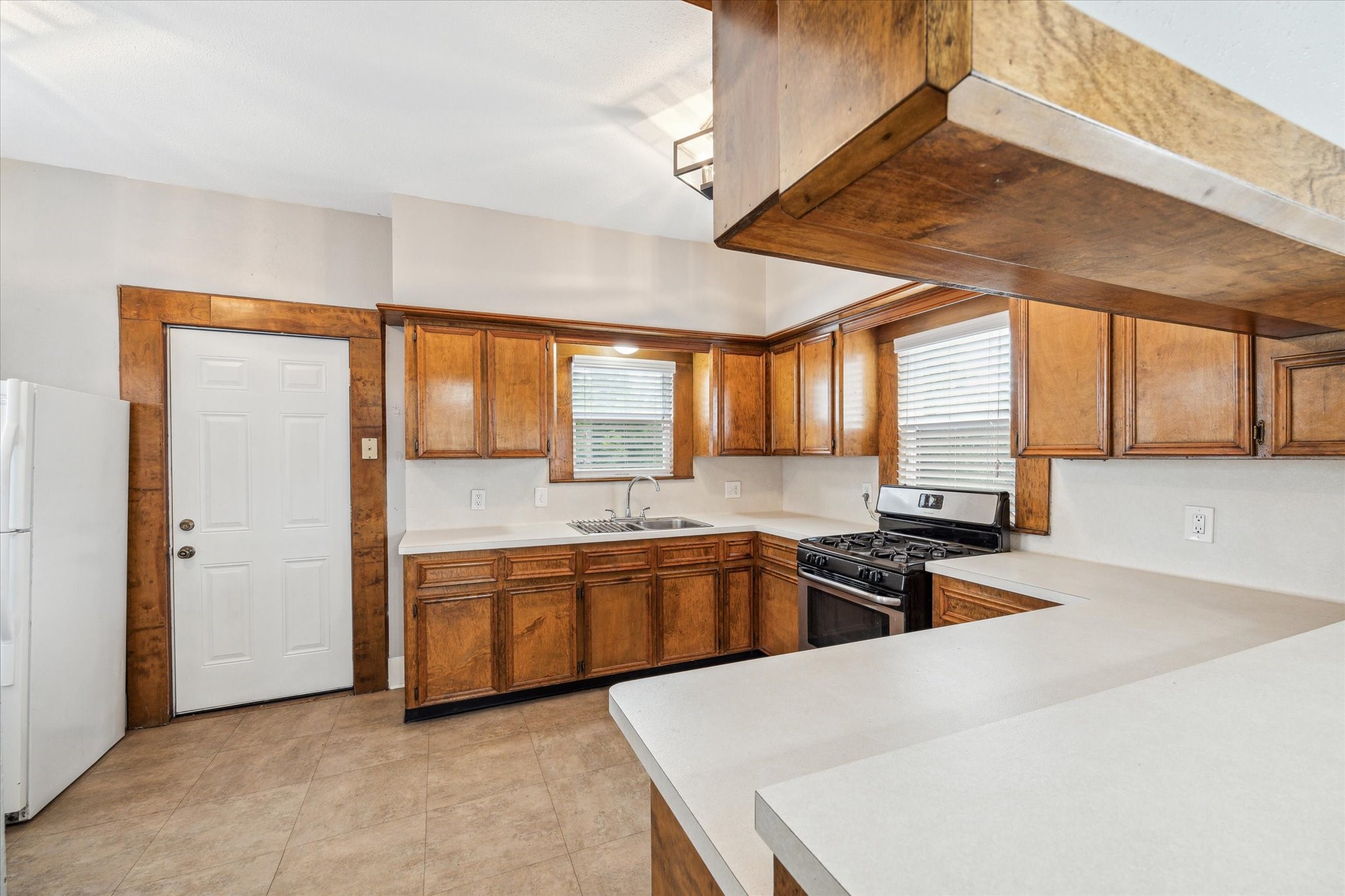 1553 Castle Court , Houston, TX, 77006 | 55766349 | Realty Texas LLC