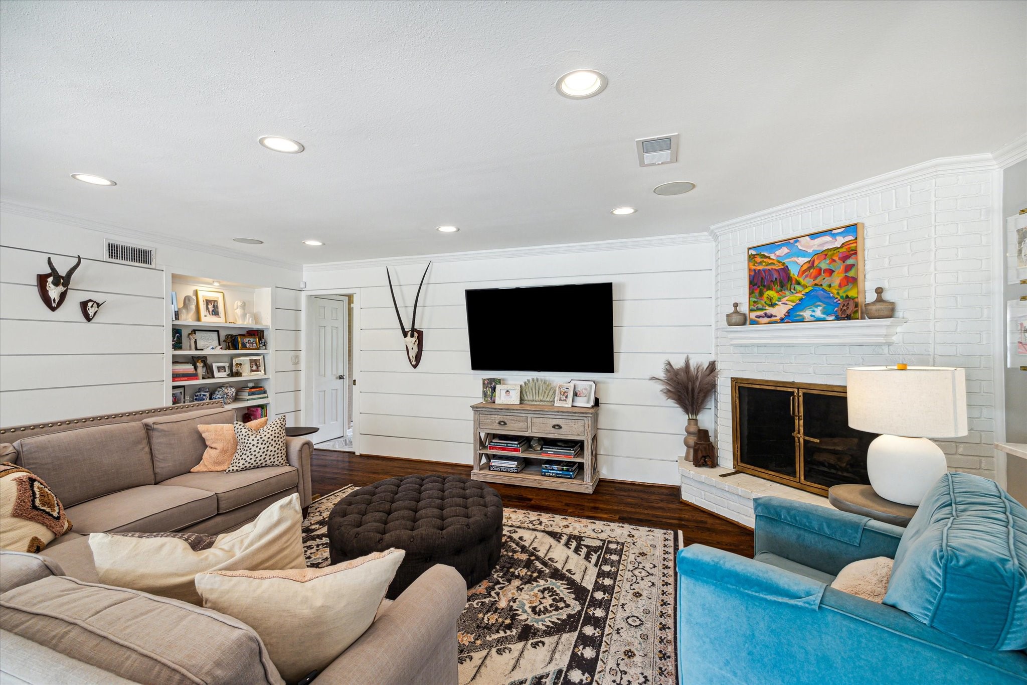 6138 Holly Springs Drive , Houston, TX, 77057 | 93909293 | Realty Texas LLC