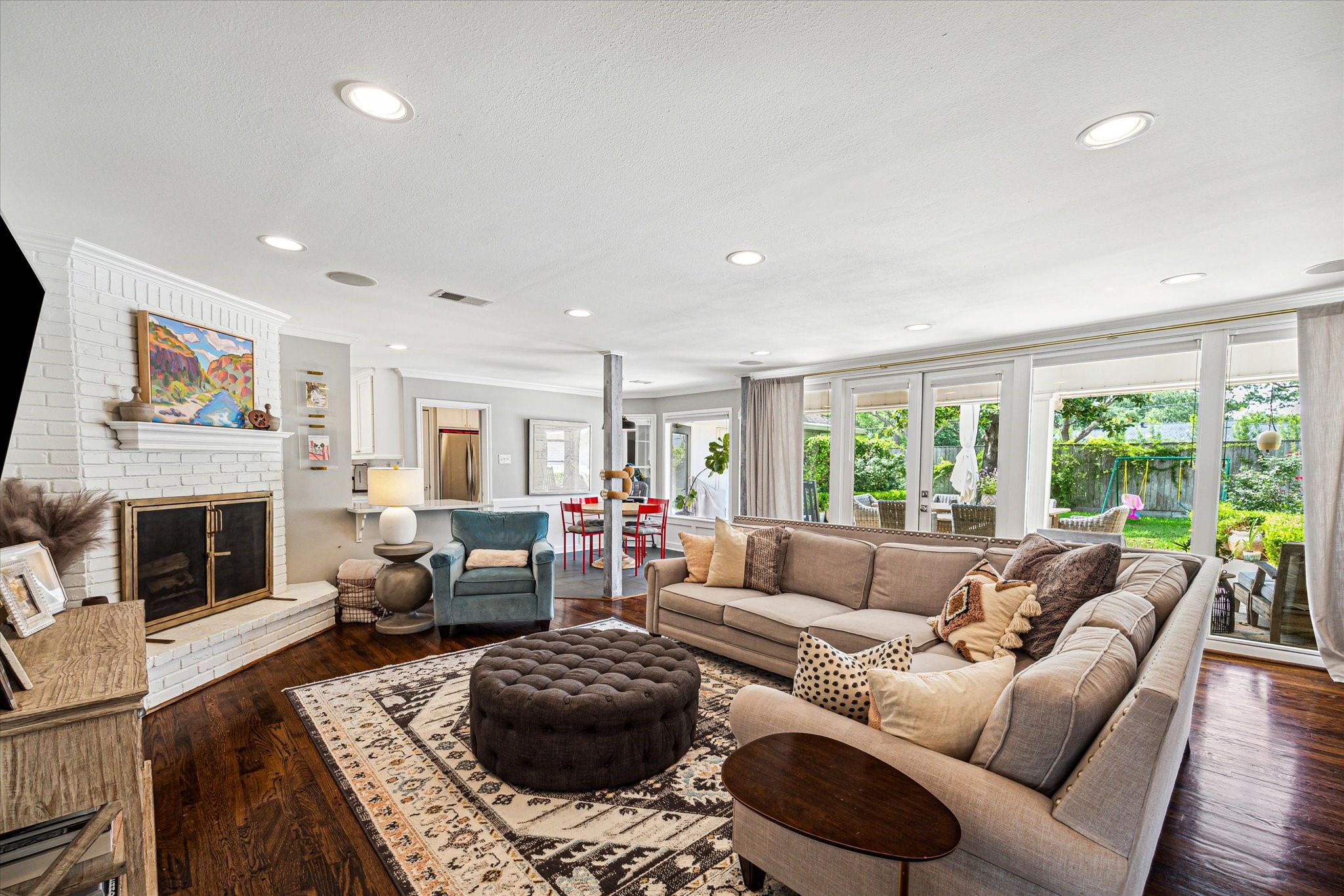 6138 Holly Springs Drive , Houston, TX, 77057 | 93909293 | Realty Texas LLC