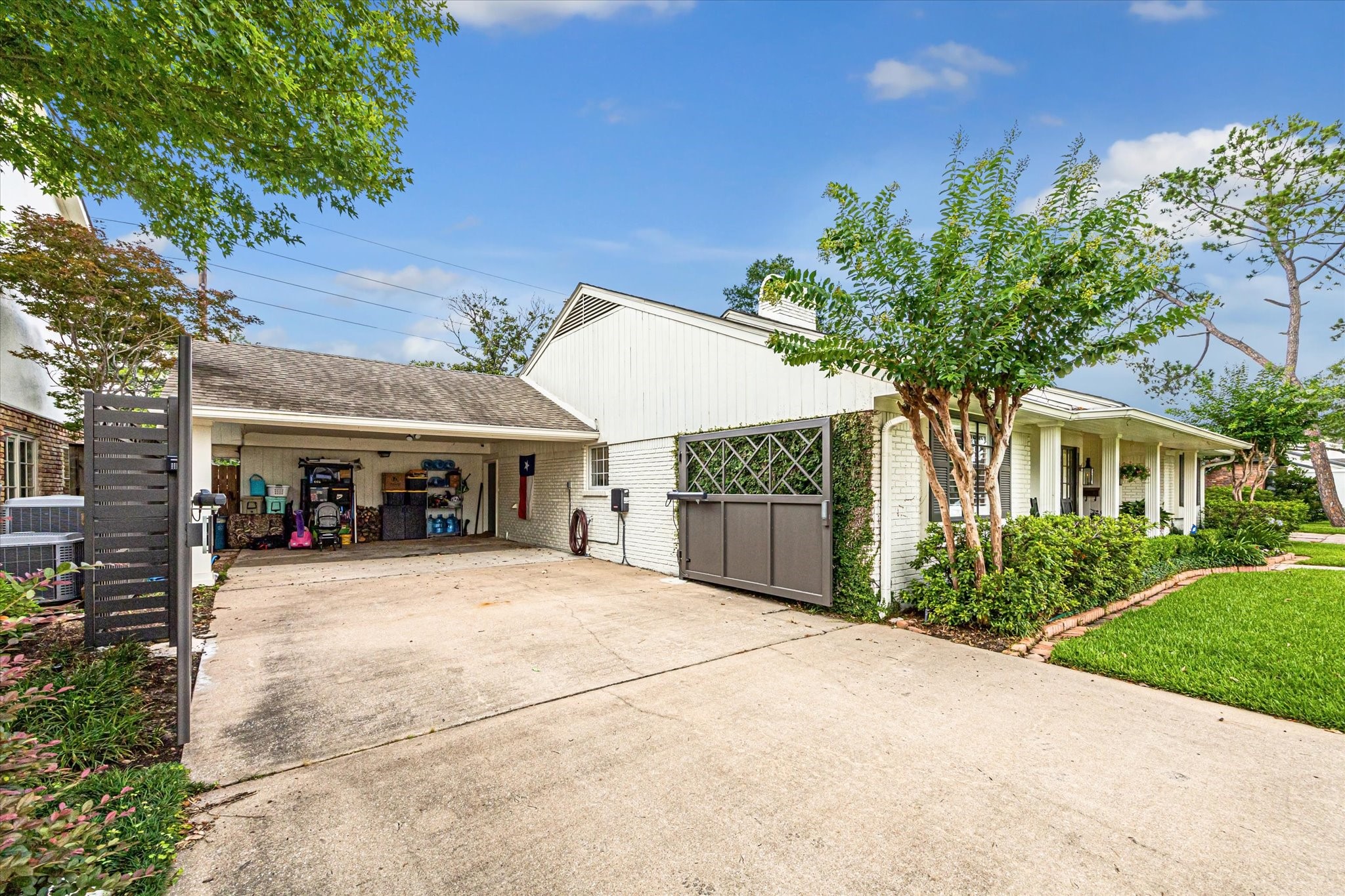 6138 Holly Springs Drive , Houston, TX, 77057 | 93909293 | Realty Texas LLC