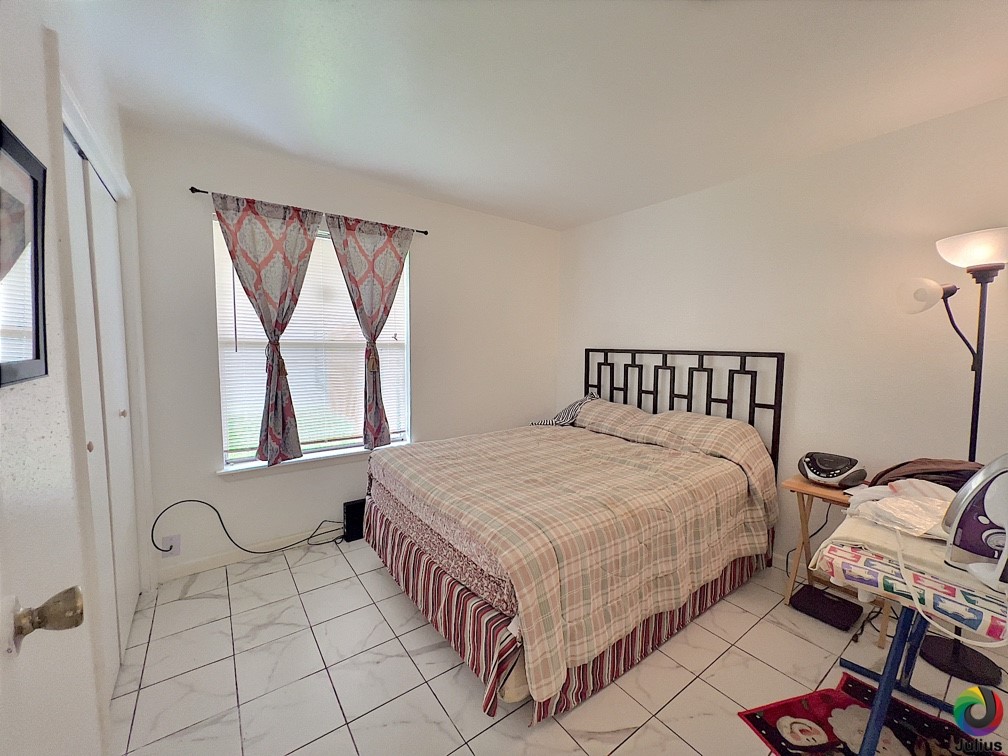 6214 Perch Creek Drive , Houston, TX, 77049 | 83737809 | Realty Texas LLC