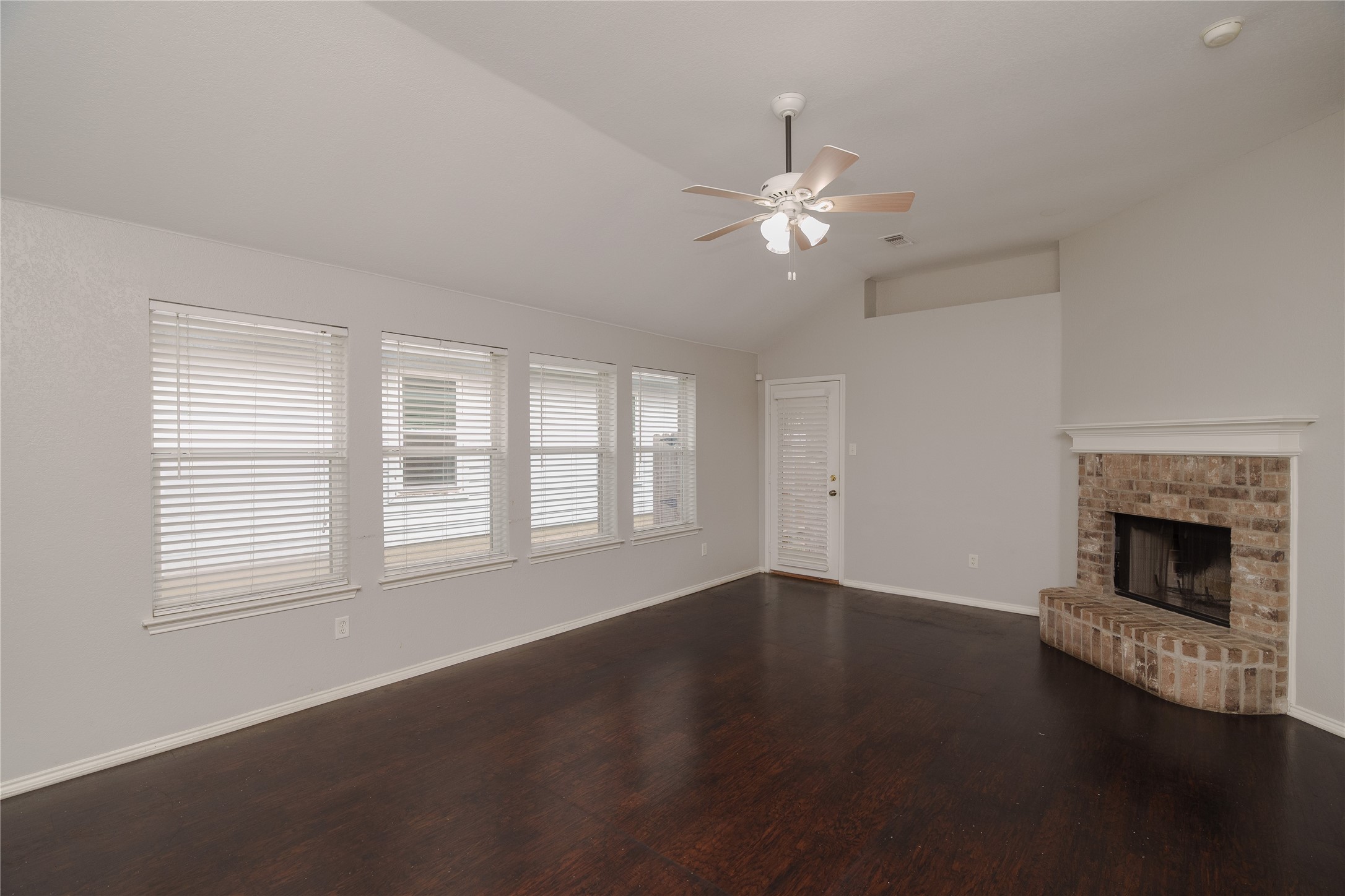 911 Cruise Street , Denton, TX, 76207 | 20629501 | Realty Texas LLC