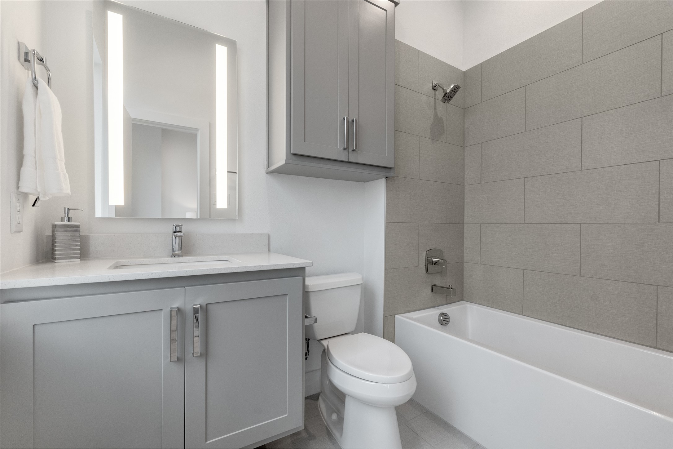 3915 N Hall Street 206 , Dallas, TX, 75219 | 20630624 | Realty Texas LLC