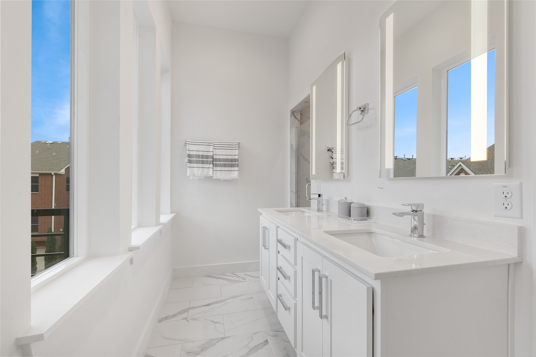 3915 N Hall Street 206 , Dallas, TX, 75219 | 20630624 | Realty Texas LLC