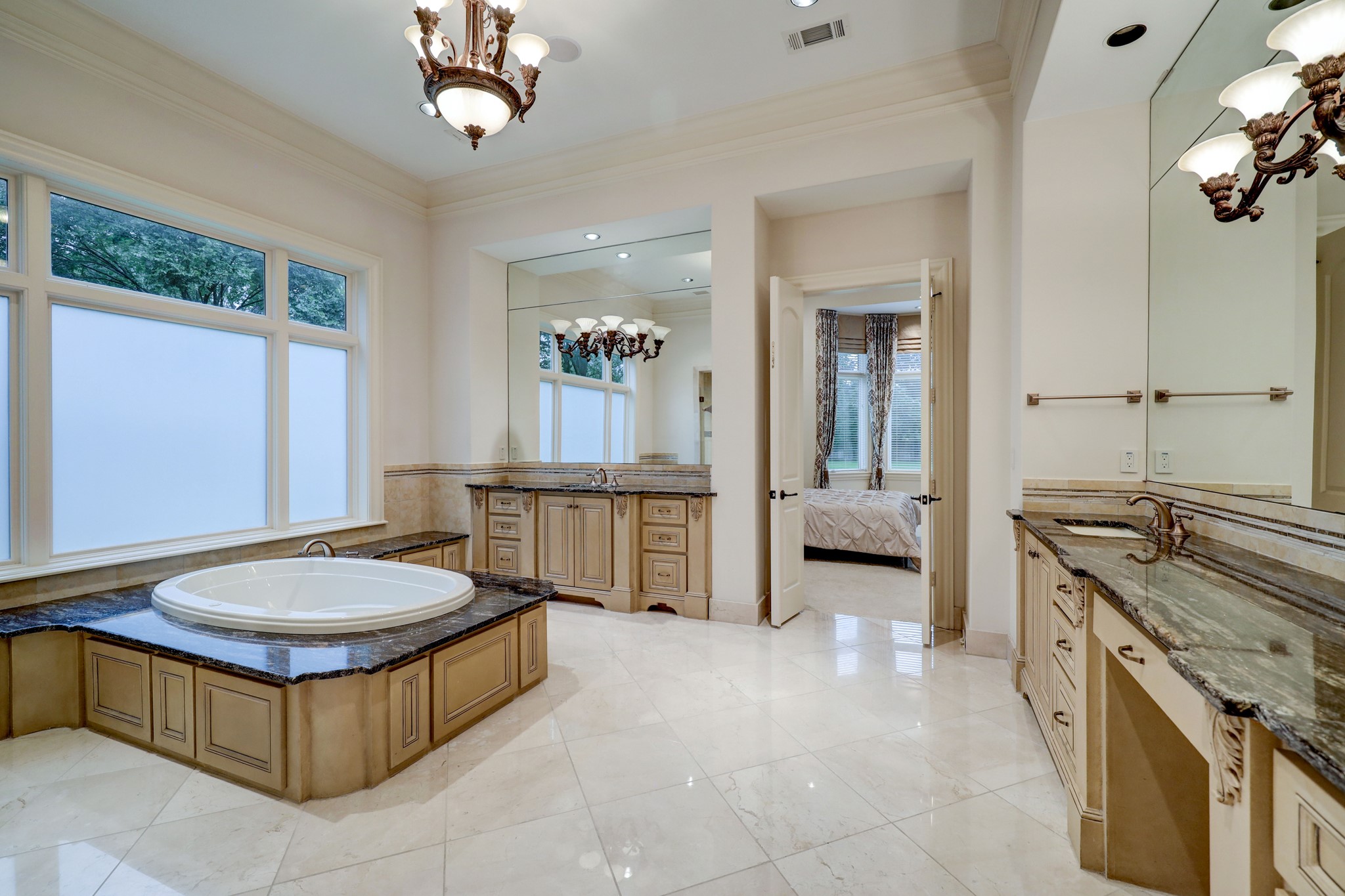 218 Blalock Road , Houston, TX, 77024 | 59614096 | Realty Texas LLC