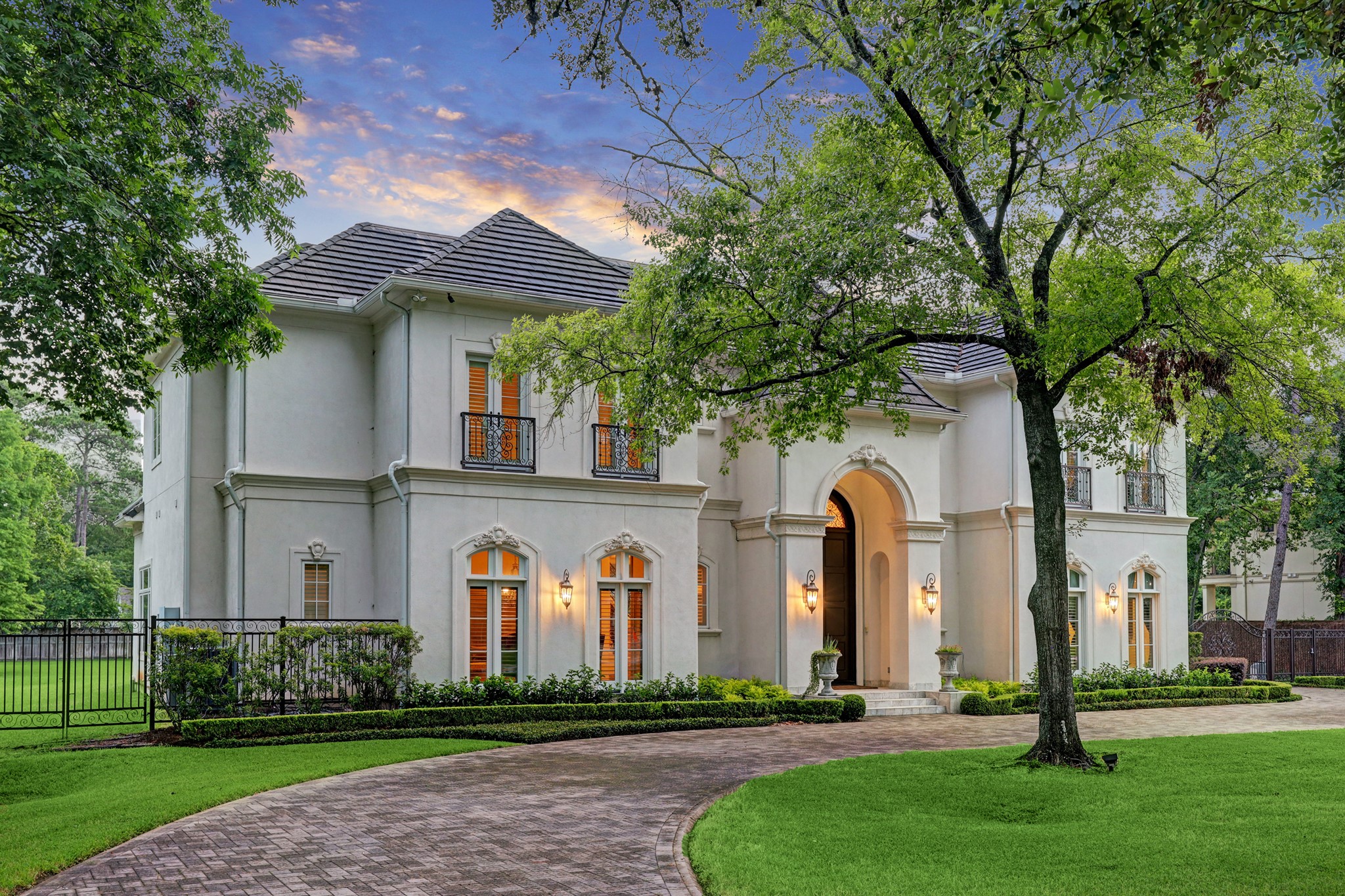 218 Blalock Road , Houston, TX, 77024 | 59614096 | Realty Texas LLC