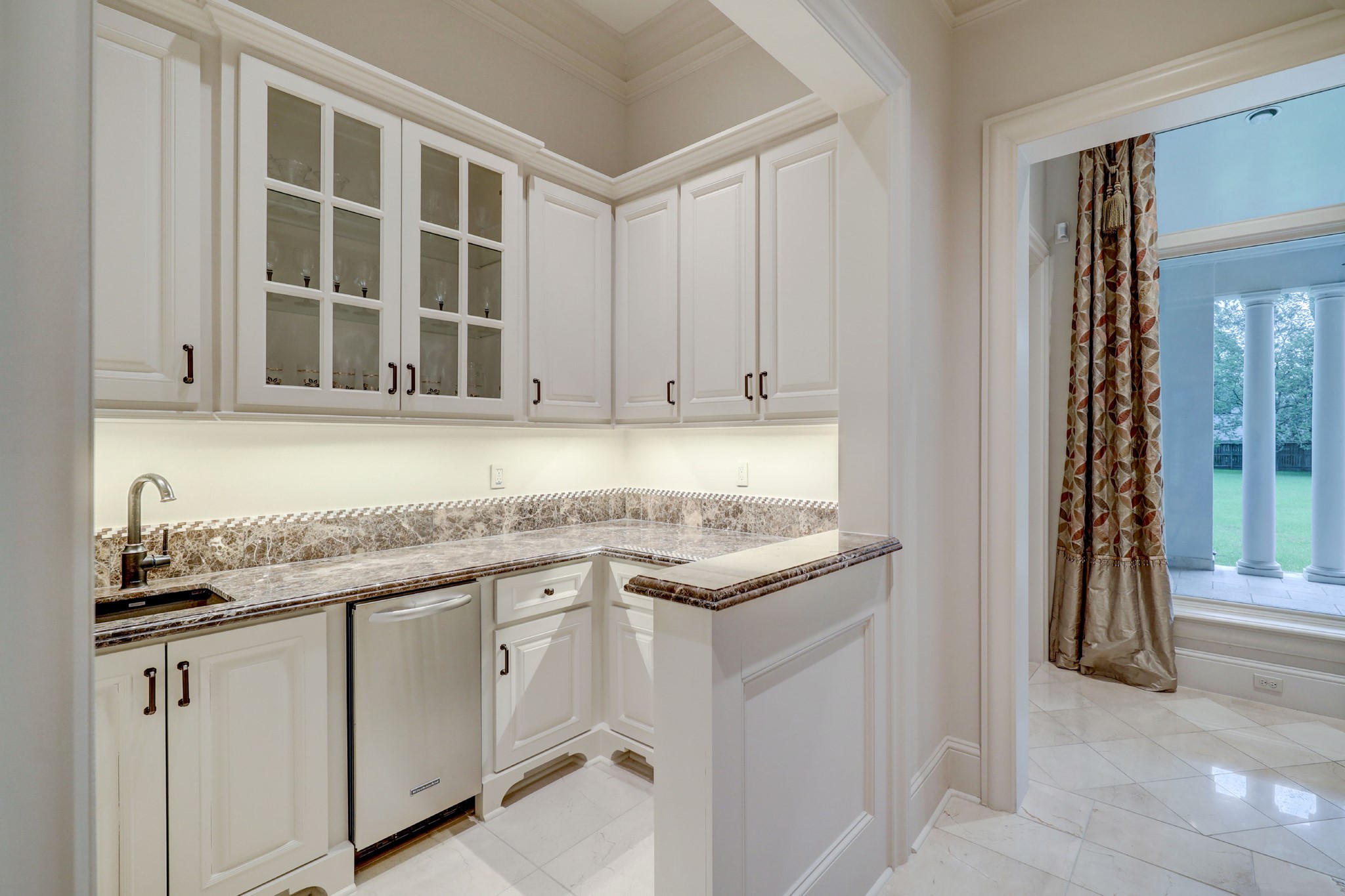 218 Blalock Road , Houston, TX, 77024 | 59614096 | Realty Texas LLC