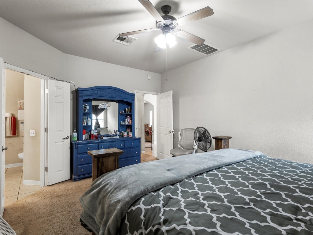 3813 Bronco Bend Loop , Austin, TX, 78744 | 4231249 | Realty Texas LLC