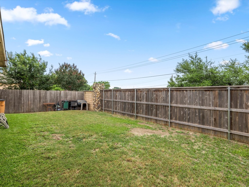 3813 Bronco Bend Loop , Austin, TX, 78744 | 4231249 | Realty Texas LLC