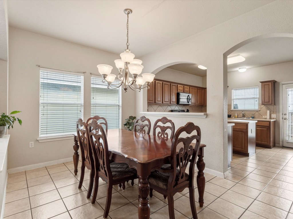 3813 Bronco Bend Loop , Austin, TX, 78744 | 4231249 | Realty Texas LLC