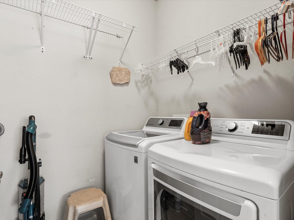 3813 Bronco Bend Loop , Austin, TX, 78744 | 4231249 | Realty Texas LLC