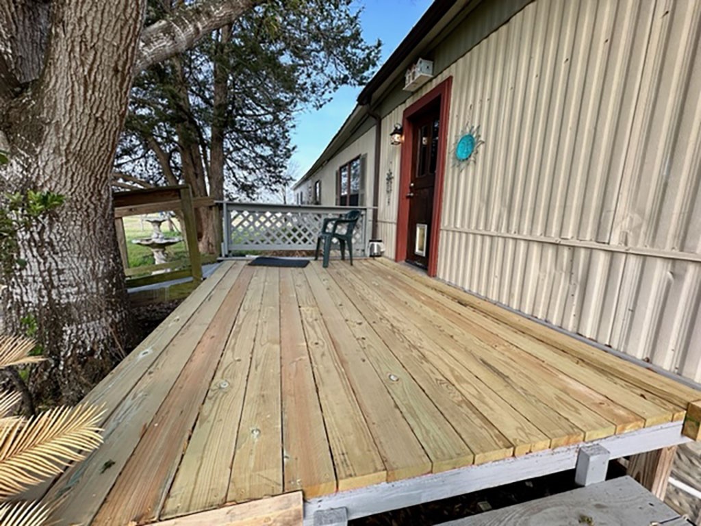 928 Chapparal Road , La Grange, TX, 78945 | 95380785 | Realty Texas LLC