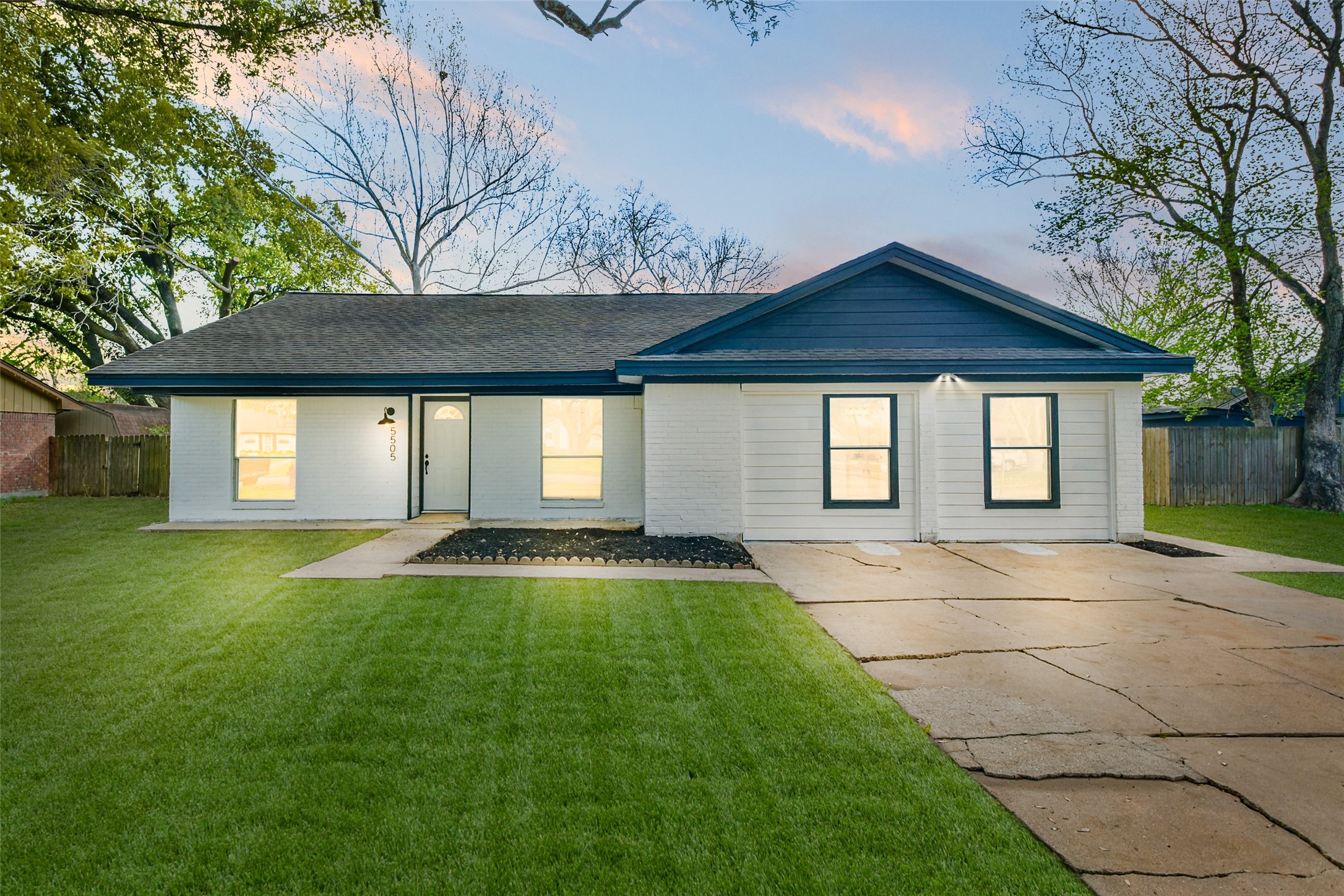 5505 Tanglebriar Drive , Dickinson, TX, 77539 | 14305188 | Realty Texas LLC