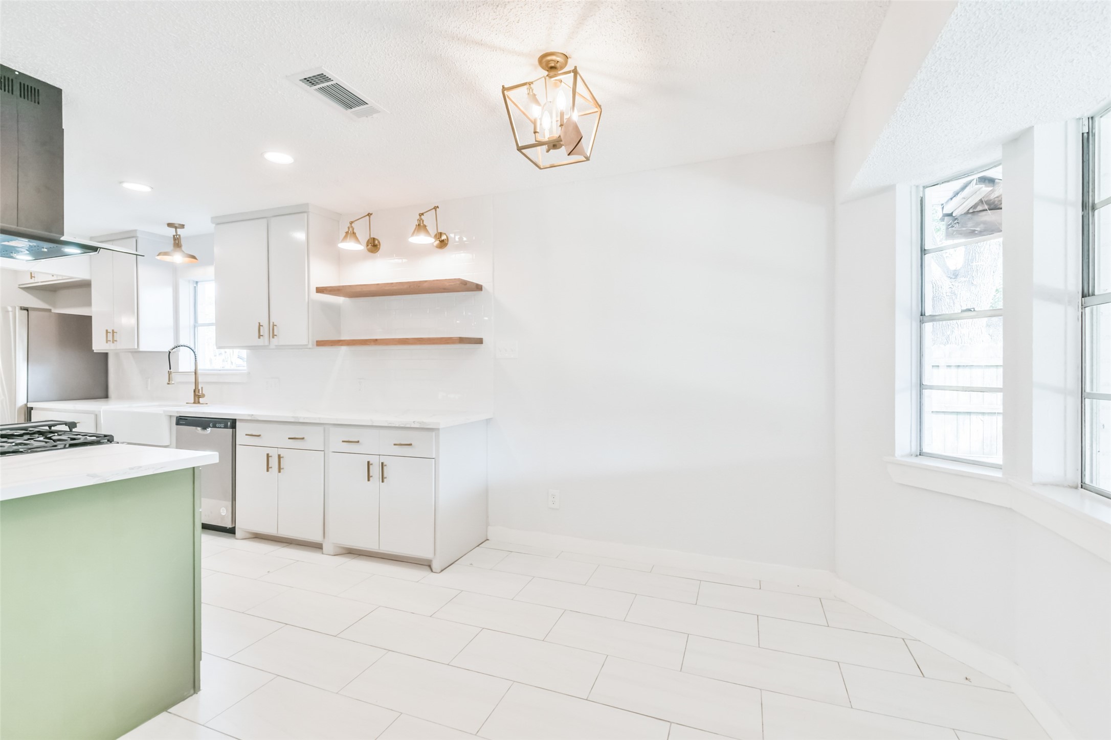 5505 Tanglebriar Drive , Dickinson, TX, 77539 | 14305188 | Realty Texas LLC