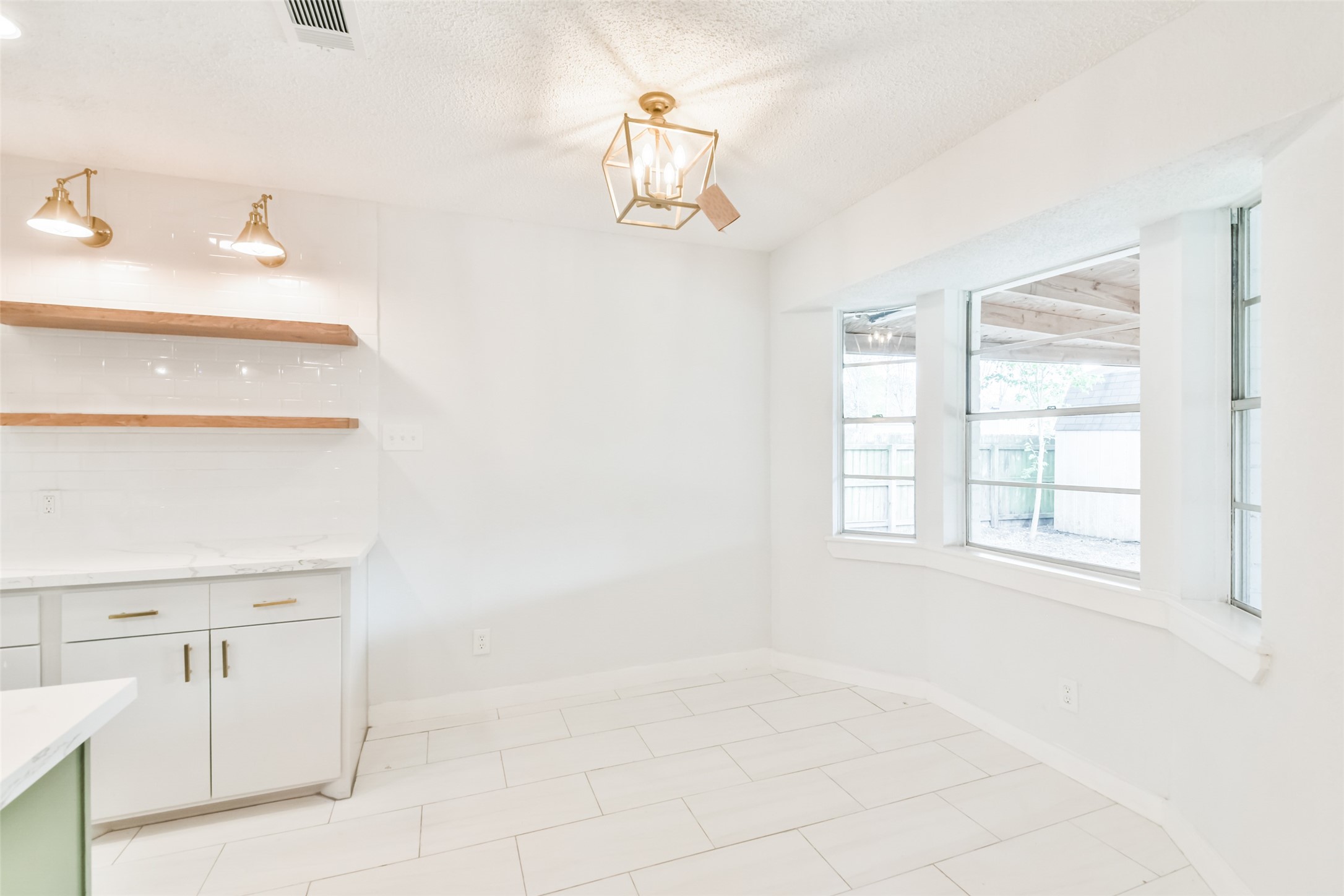 5505 Tanglebriar Drive , Dickinson, TX, 77539 | 14305188 | Realty Texas LLC