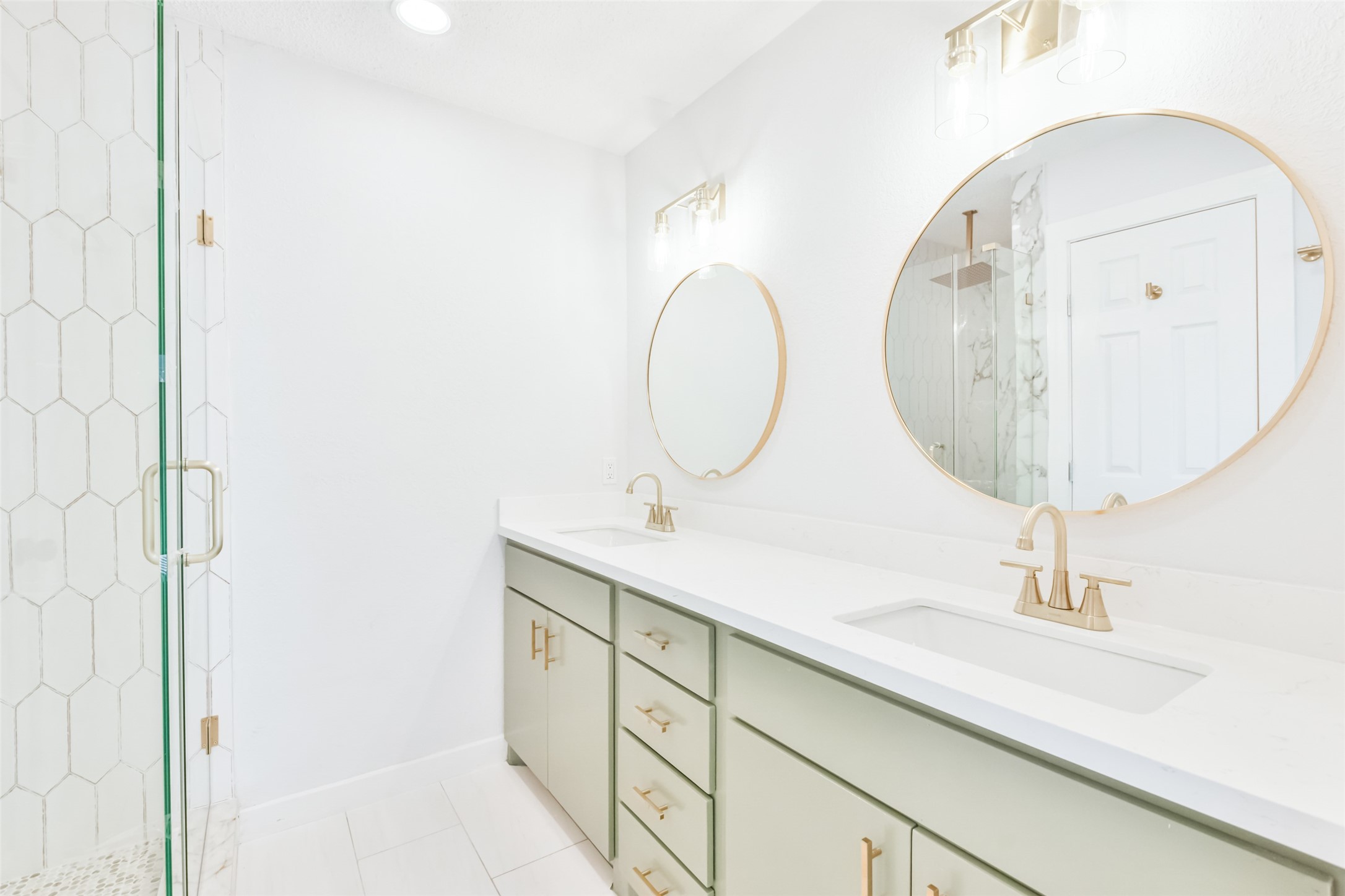 5505 Tanglebriar Drive , Dickinson, TX, 77539 | 14305188 | Realty Texas LLC