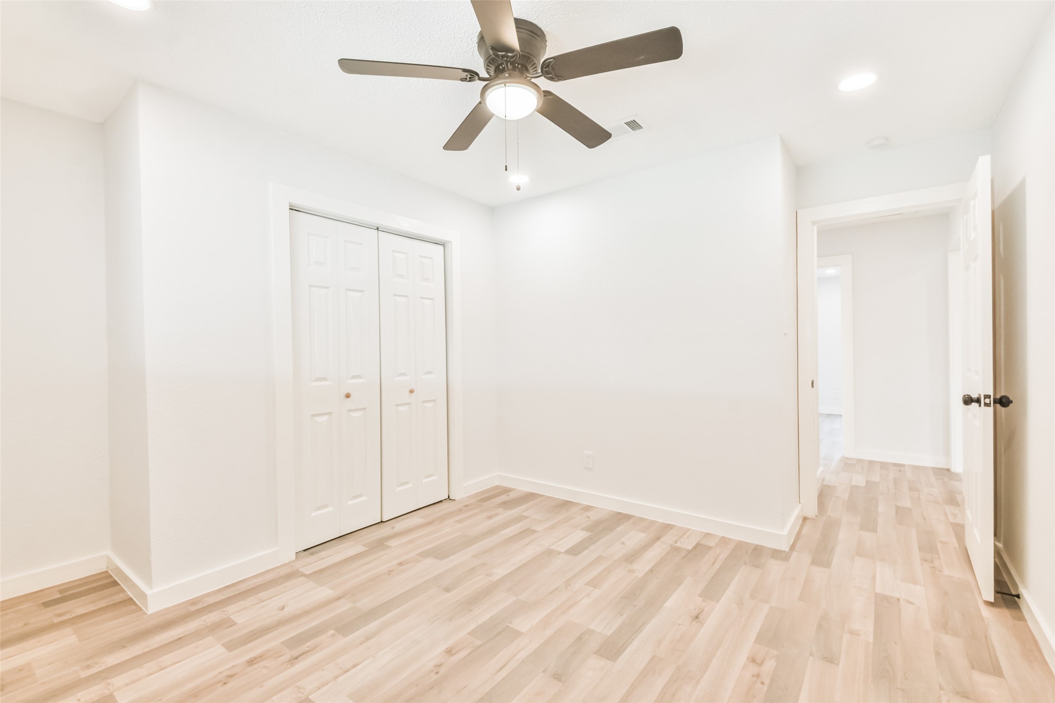 5505 Tanglebriar Drive , Dickinson, TX, 77539 | 14305188 | Realty Texas LLC