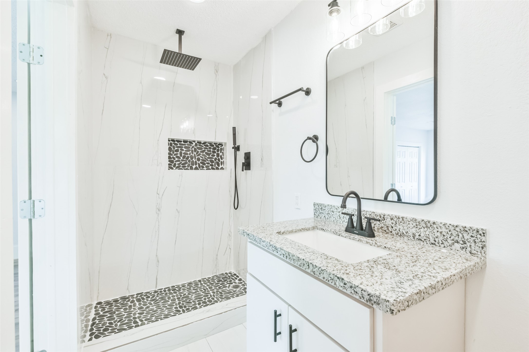 5505 Tanglebriar Drive , Dickinson, TX, 77539 | 14305188 | Realty Texas LLC