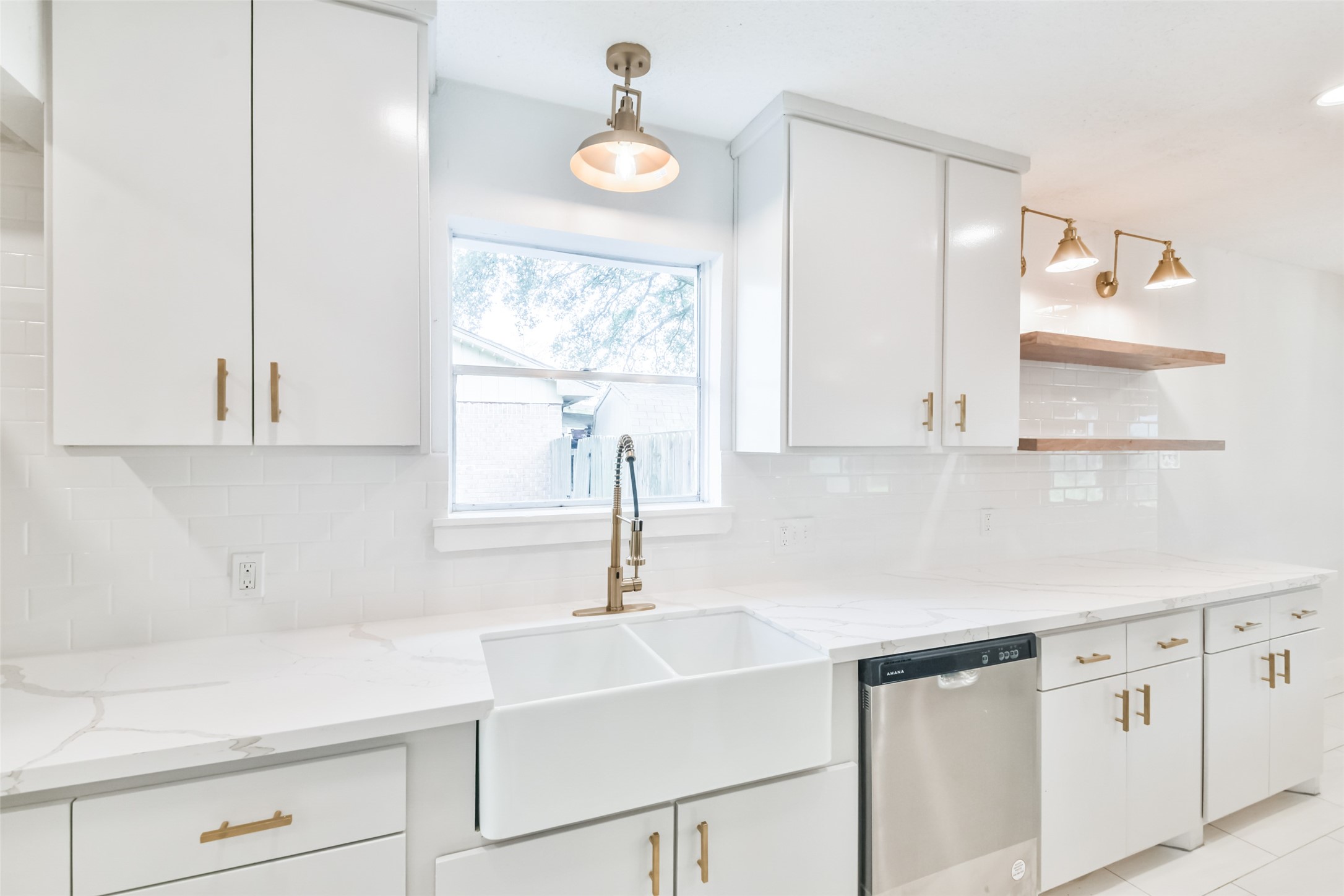 5505 Tanglebriar Drive , Dickinson, TX, 77539 | 14305188 | Realty Texas LLC