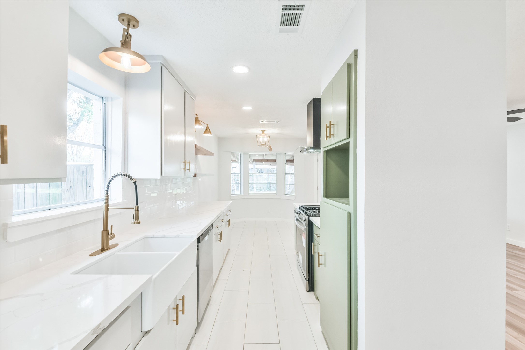 5505 Tanglebriar Drive , Dickinson, TX, 77539 | 14305188 | Realty Texas LLC