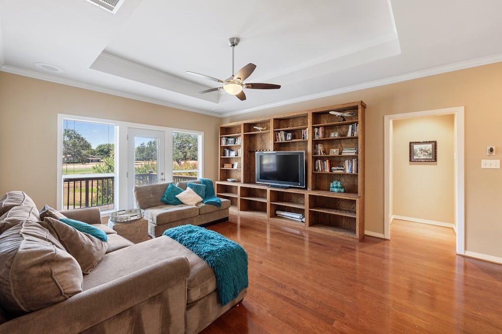1207 Lakeway Drive , Lakeway, TX, 78734 | 5807259 | Realty Texas LLC