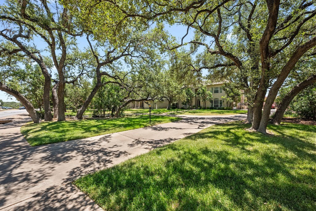 1207 Lakeway Drive , Lakeway, TX, 78734 | 5807259 | Realty Texas LLC