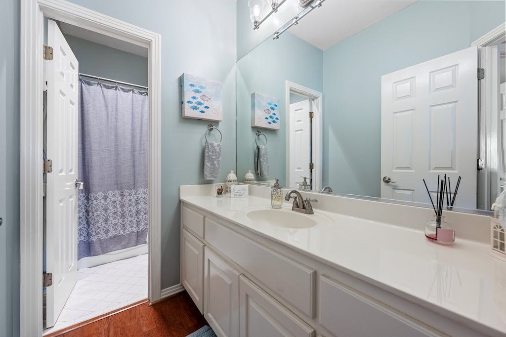 1207 Lakeway Drive , Lakeway, TX, 78734 | 5807259 | Realty Texas LLC