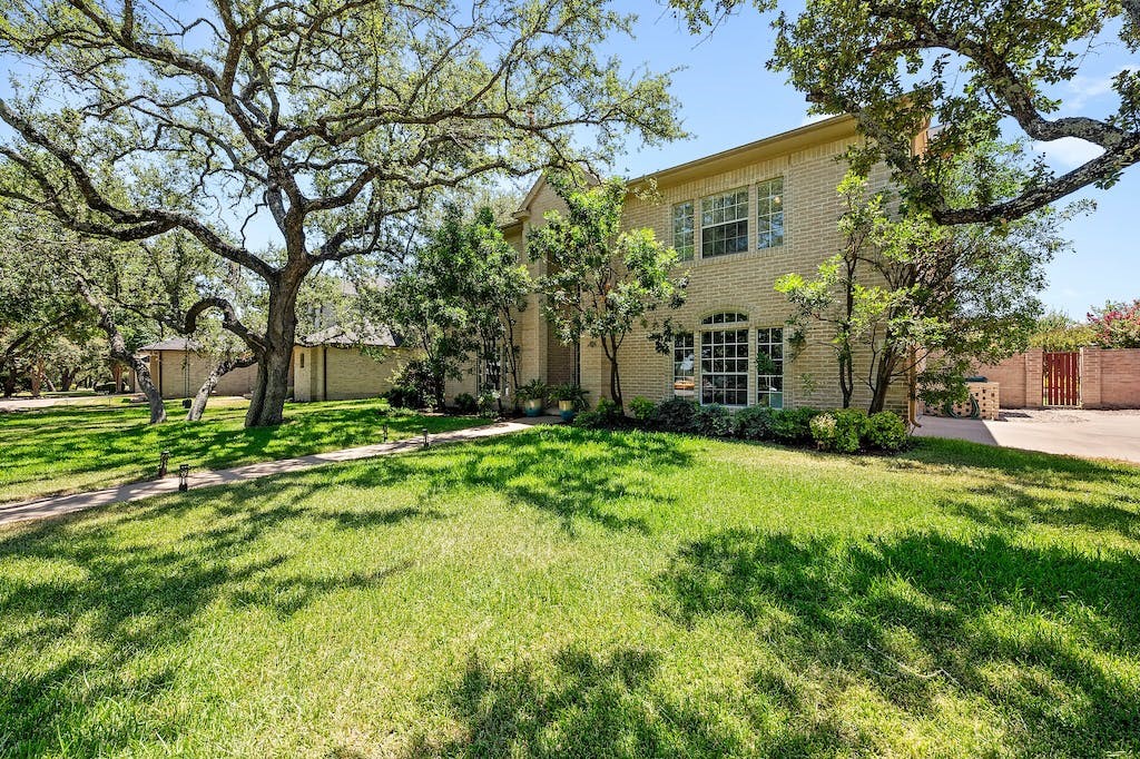 1207 Lakeway Drive , Lakeway, TX, 78734 | 5807259 | Realty Texas LLC