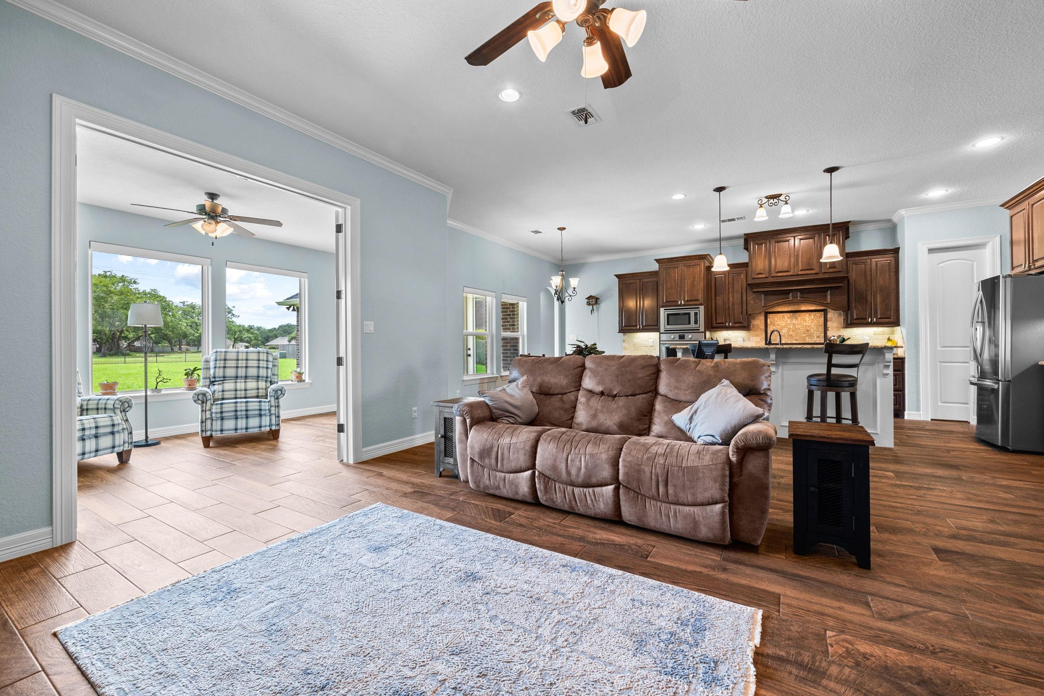 705 Rustic Oaks Drive , Angleton, TX, 77515 | 74477452 | Realty Texas LLC