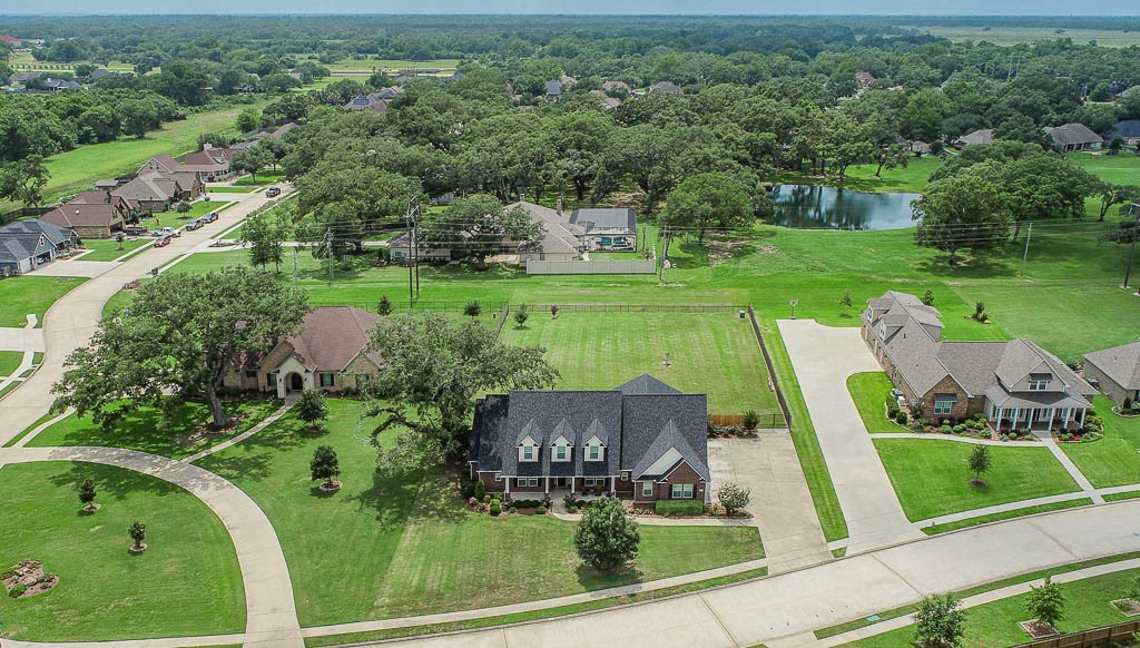 705 Rustic Oaks Drive , Angleton, TX, 77515 | 74477452 | Realty Texas LLC