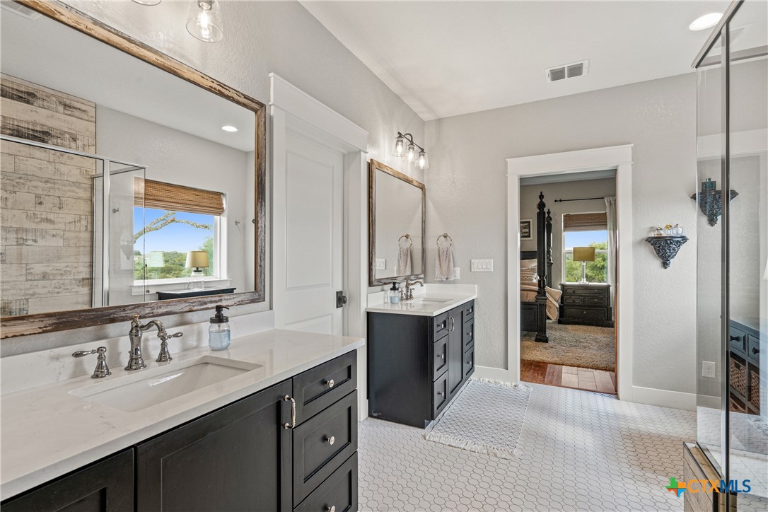 2454 McKinney Loop , Blanco, TX, 78606 | 545818 | Realty Texas LLC