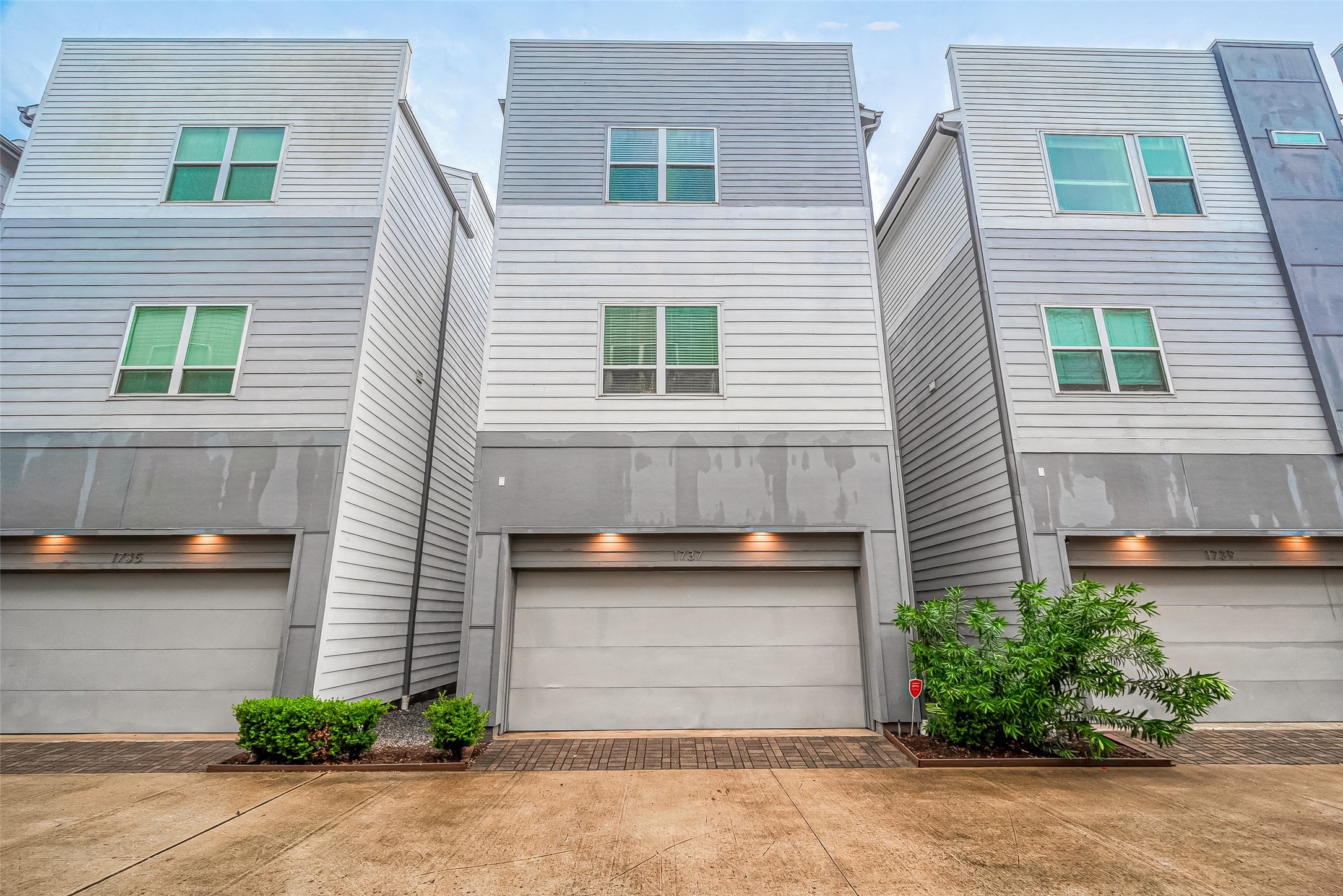 1737 Eado Point Lane , Houston, TX, 77003 | 60033158 | Realty Texas LLC