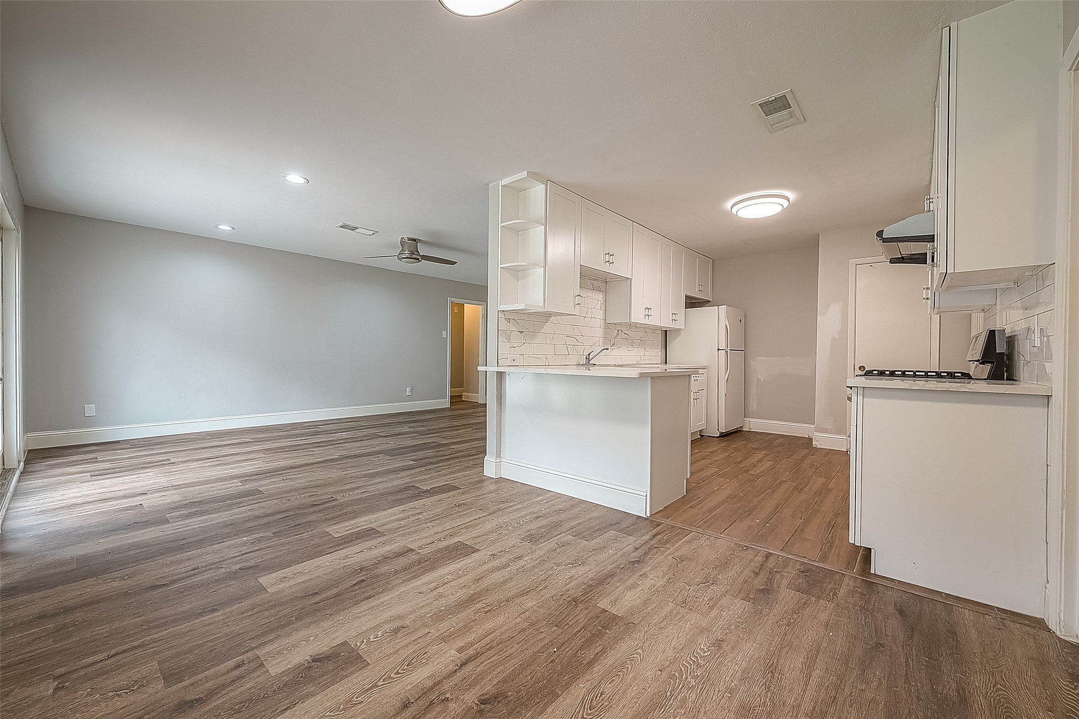 1327 Kelving Way , Wharton, TX, 77488 | 49161839 | Realty Texas LLC